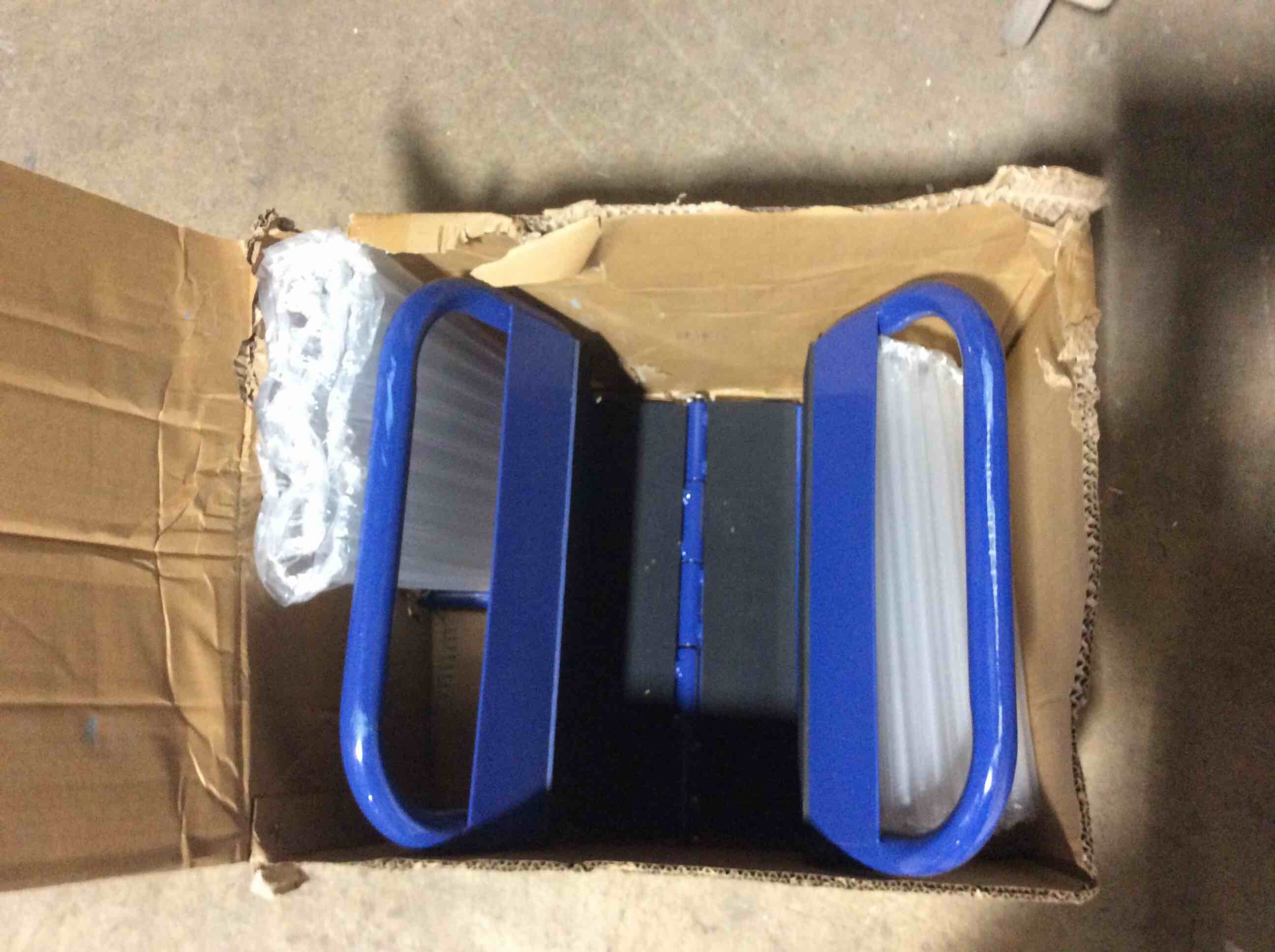 Condition photo showing Good Condition for panel dolly–blue 