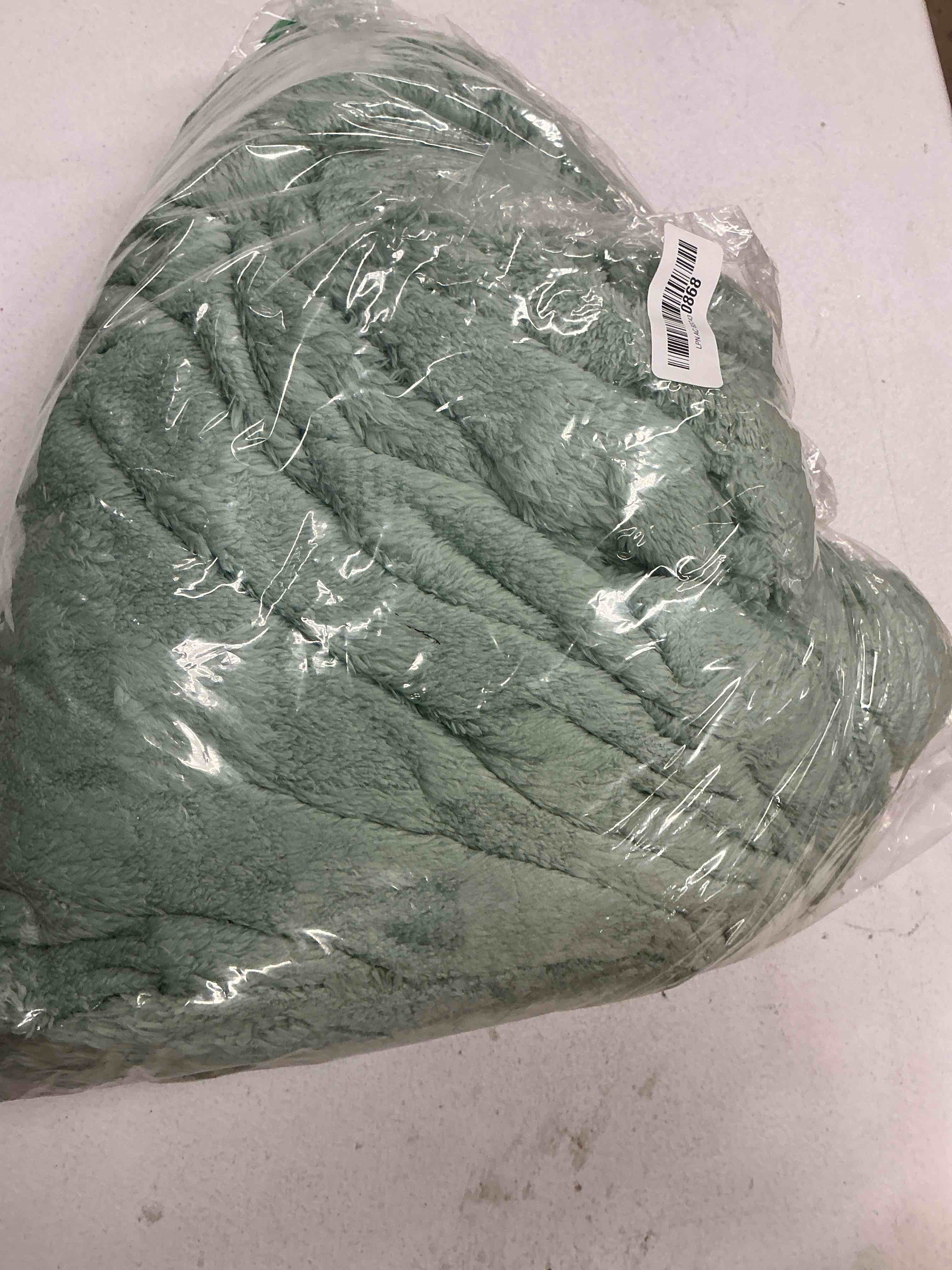 Bedsure GentleSoft Sage Green Twin XL Blanket for Bed - Super Soft Cozy Fleece Blankets for Women, Cute Throws for Girls, Dorm Room Essentials for Girls Teens Back to School, 66x90 Inches Sage Green Twin XL (66" x 90")