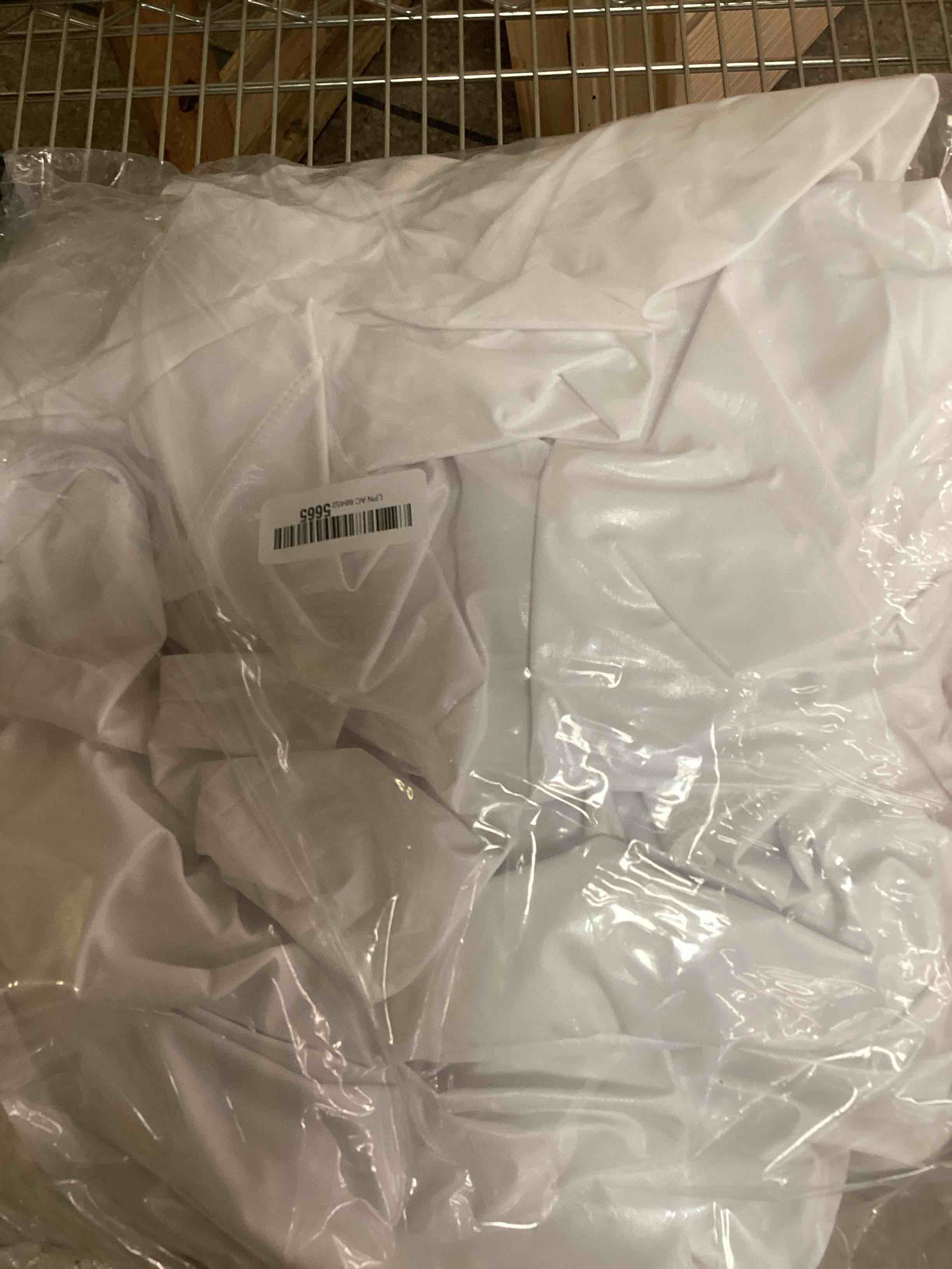 Condition photo showing New/Like New for Guardmax Jersey Knitted Queen Zippered Mattress Encasement - Waterproof & Bed Bug Proof Mattress Protector - Comfortable, Soft, and Noiseless Zippered Bedding - Dust Mite Proof (60 x 80 x 12) Queen White