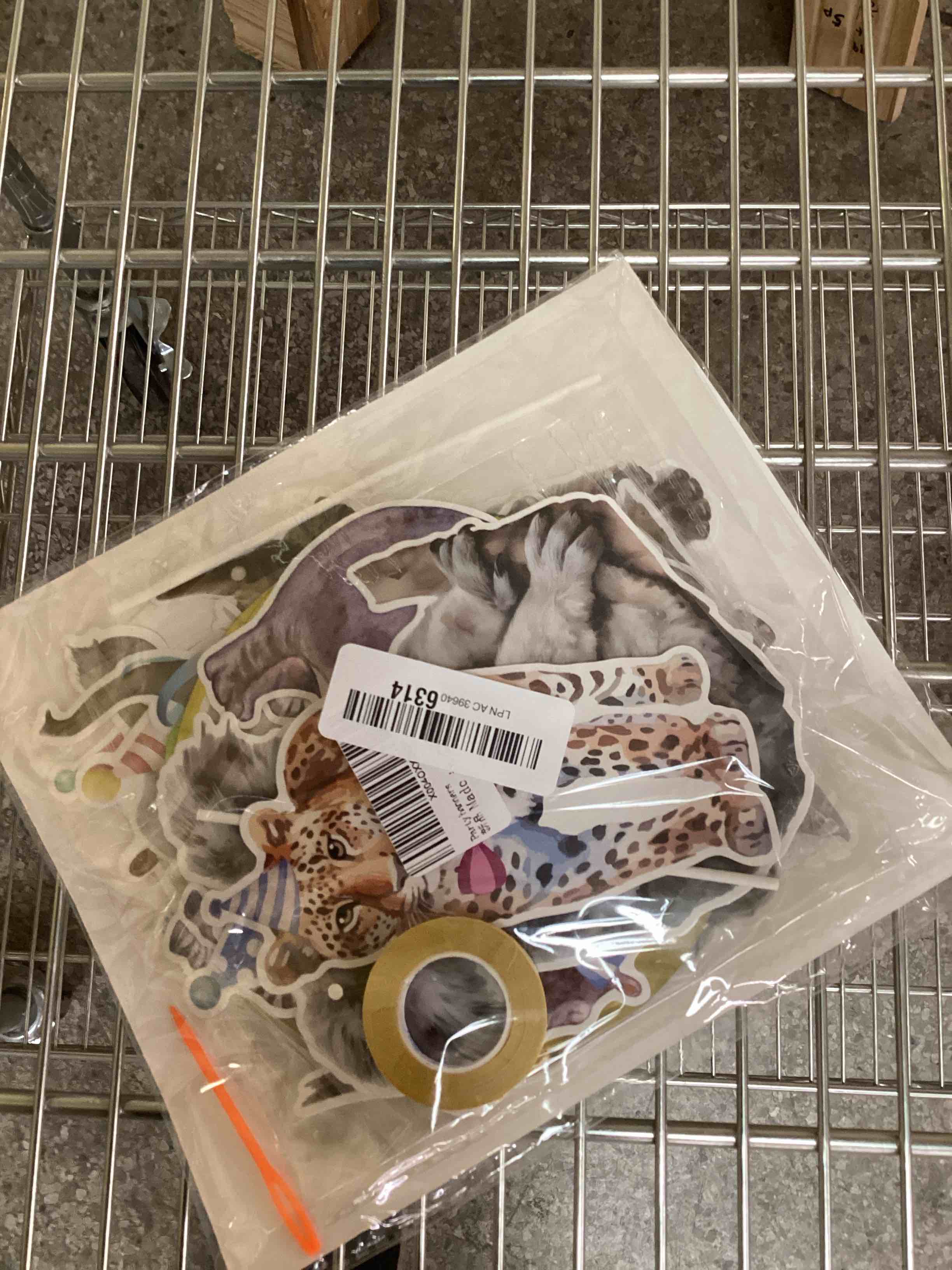 Condition photo showing New/Like New for Safari Animals Happy Birthday Banner Jungle Theme Decor Party Decorations Party Supplies Birthday Decor Decorations for Women Men Baby Showre Zoo Garland Yellow