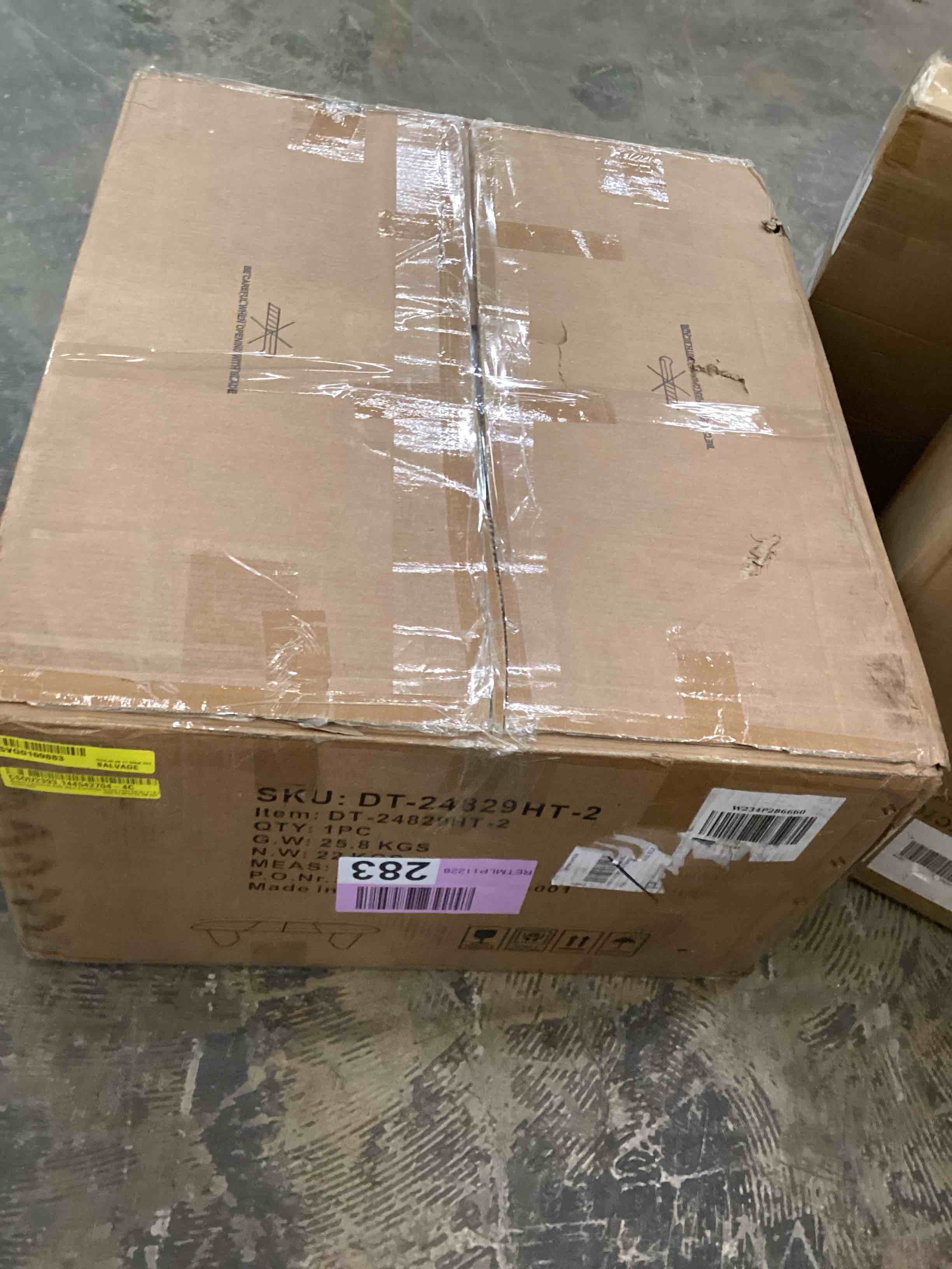 https://s3.amazonaws.com/lotting-images-prod/bidfta/TEA3948594_1778782067562.jpeg