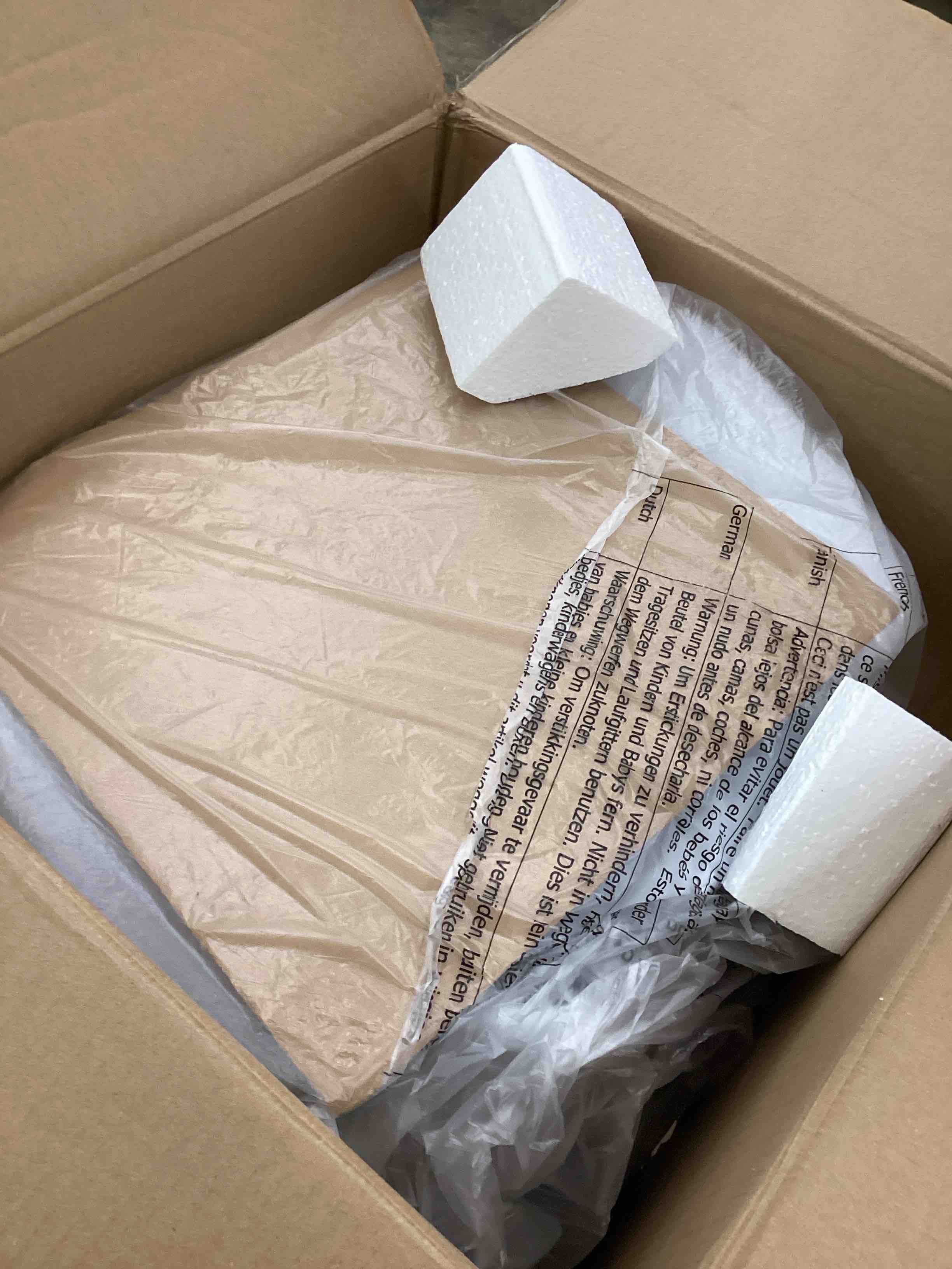 https://s3.amazonaws.com/lotting-images-prod/bidfta/TEA3948600_1778784731946.jpeg