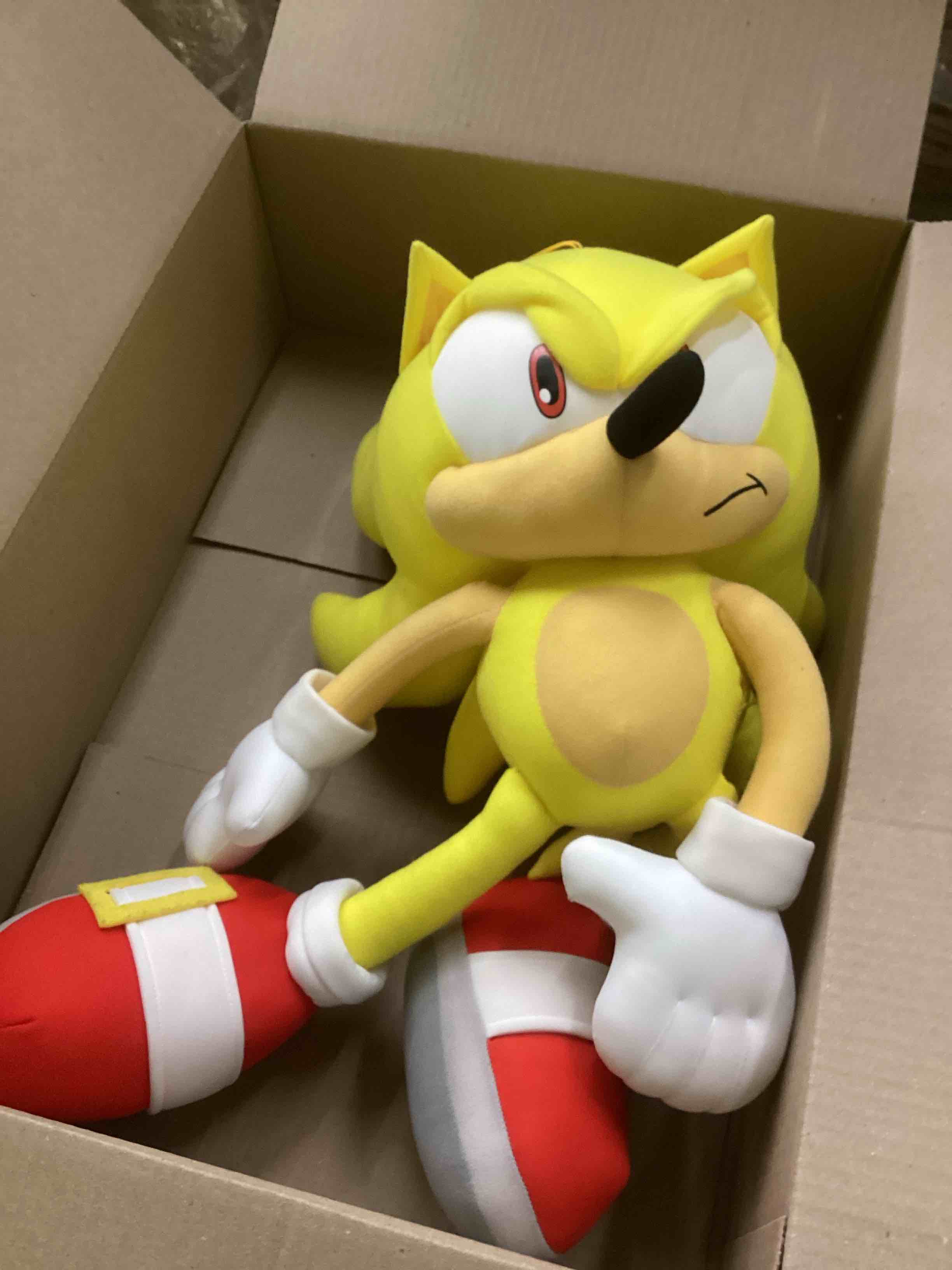Condition photo showing Good Condition for Great Eastern GE-8958 Sonic The Hedgehog Plush - Super Sonic, 12"