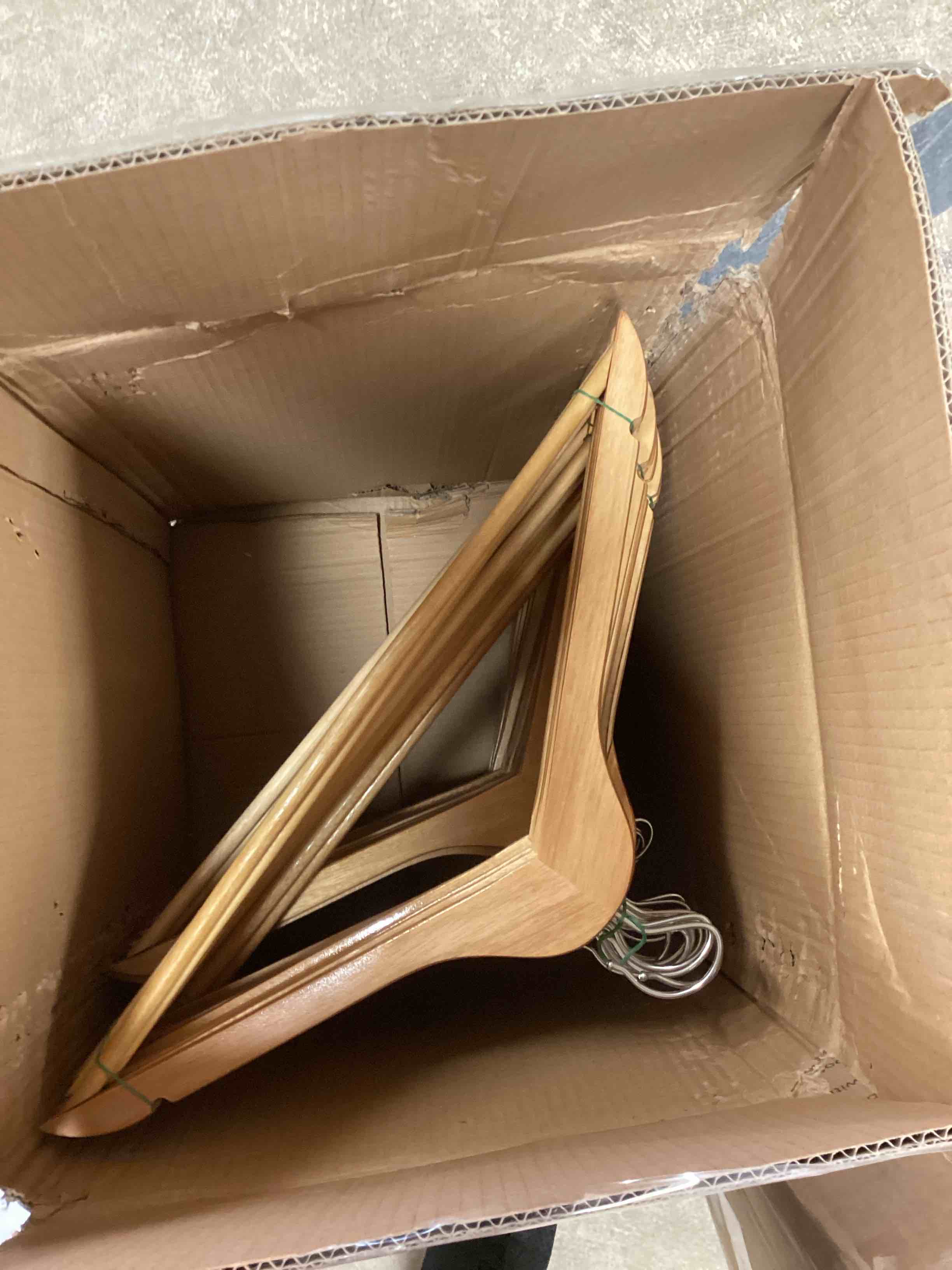 Condition photo showing Good Condition for Wooden Hangers 80 Pack,Wood Hangers for Coats, Suits, Jackets, Closet & Pants Durable Premium Wood Hangers with 360-Degree Rotatable Hook and Notches, Natural 80P