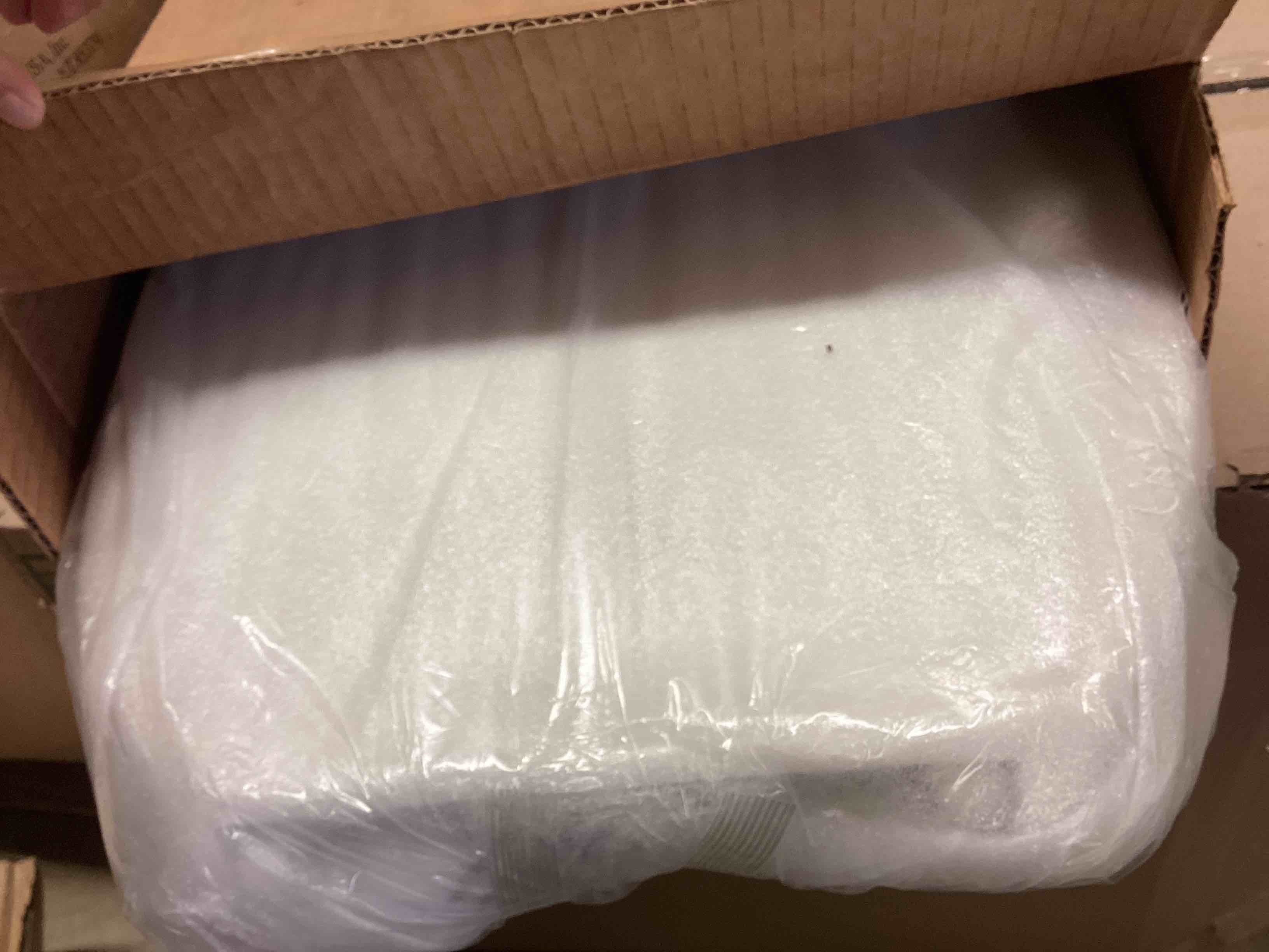 Condition photo showing Good Condition for Centoco 3 inch Raised Toilet Seat for Seniors, Round, Closed Front With Cover, Plastic, Made in the USA, 3L440STS-001, White 3" Closed Front Round 1 Pack