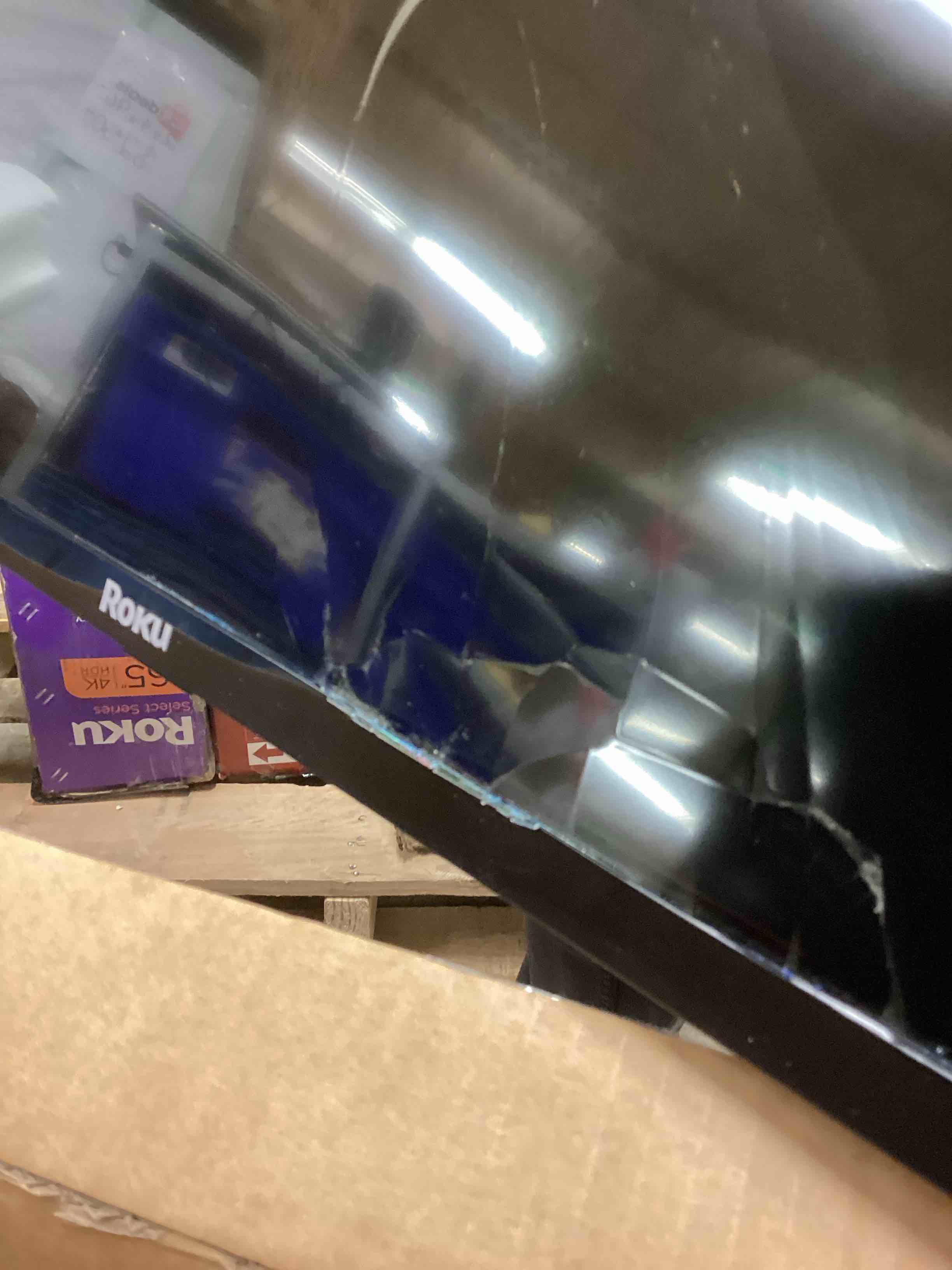 Condition photo showing As Is for Roku 40" Select Series 1080p Full HD Smart Roku TV with Roku TV Remote: Wi-Fi, LED (Cracked screen )