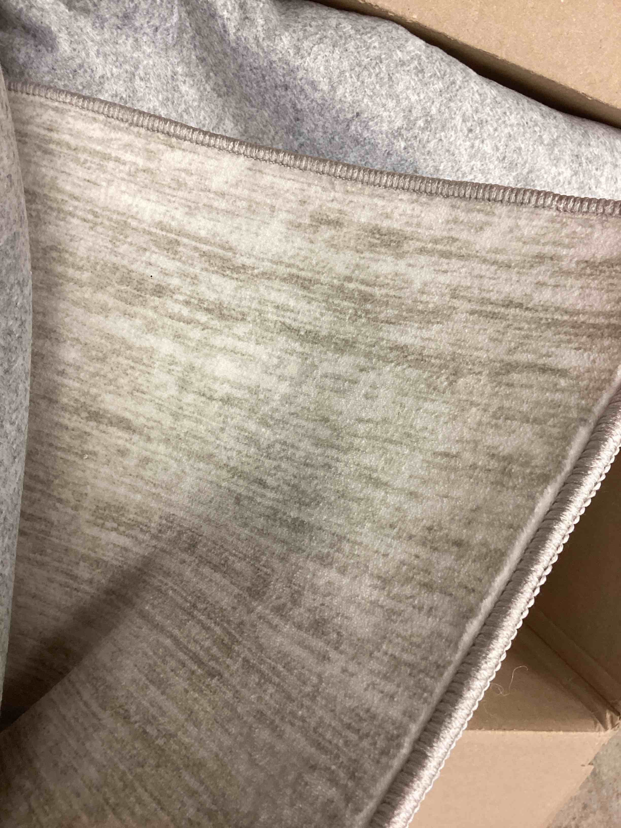 Condition photo showing New/Like New for 9x12 Area Rugs Washable Rug: Anti-Skid Abstract Modern Living Room Rug Soft Thin Carpets Indoor Floor Non-Shedding Carpet for Bedroom Dining Farmhouse Nursery Home Office (White Gray, 9'x12')