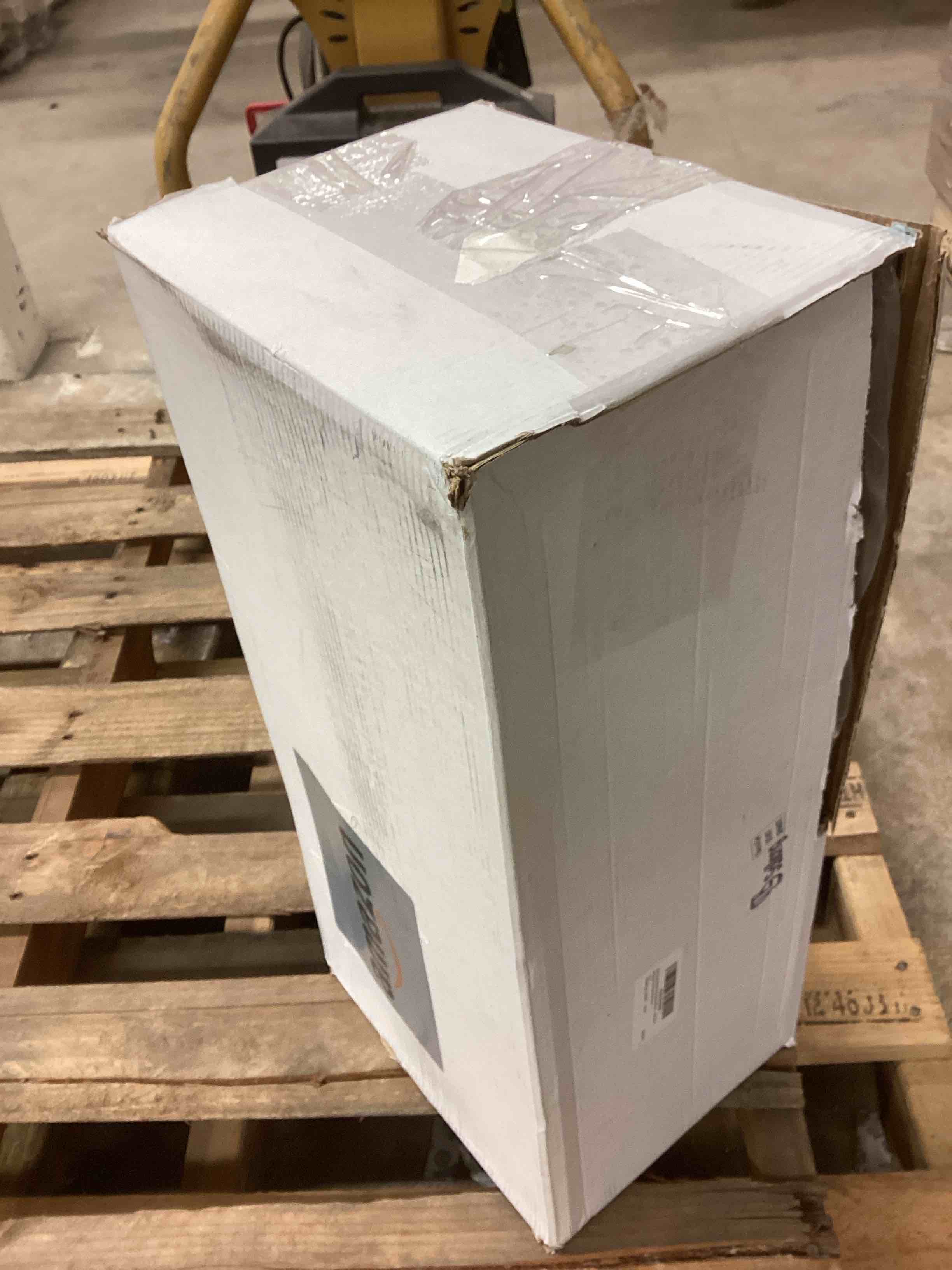 Condition photo showing New/Like New for Saillong Galvanized Steel Black Post Mount Mailbox - 5 Sets Reflective Mailbox Number Stickers