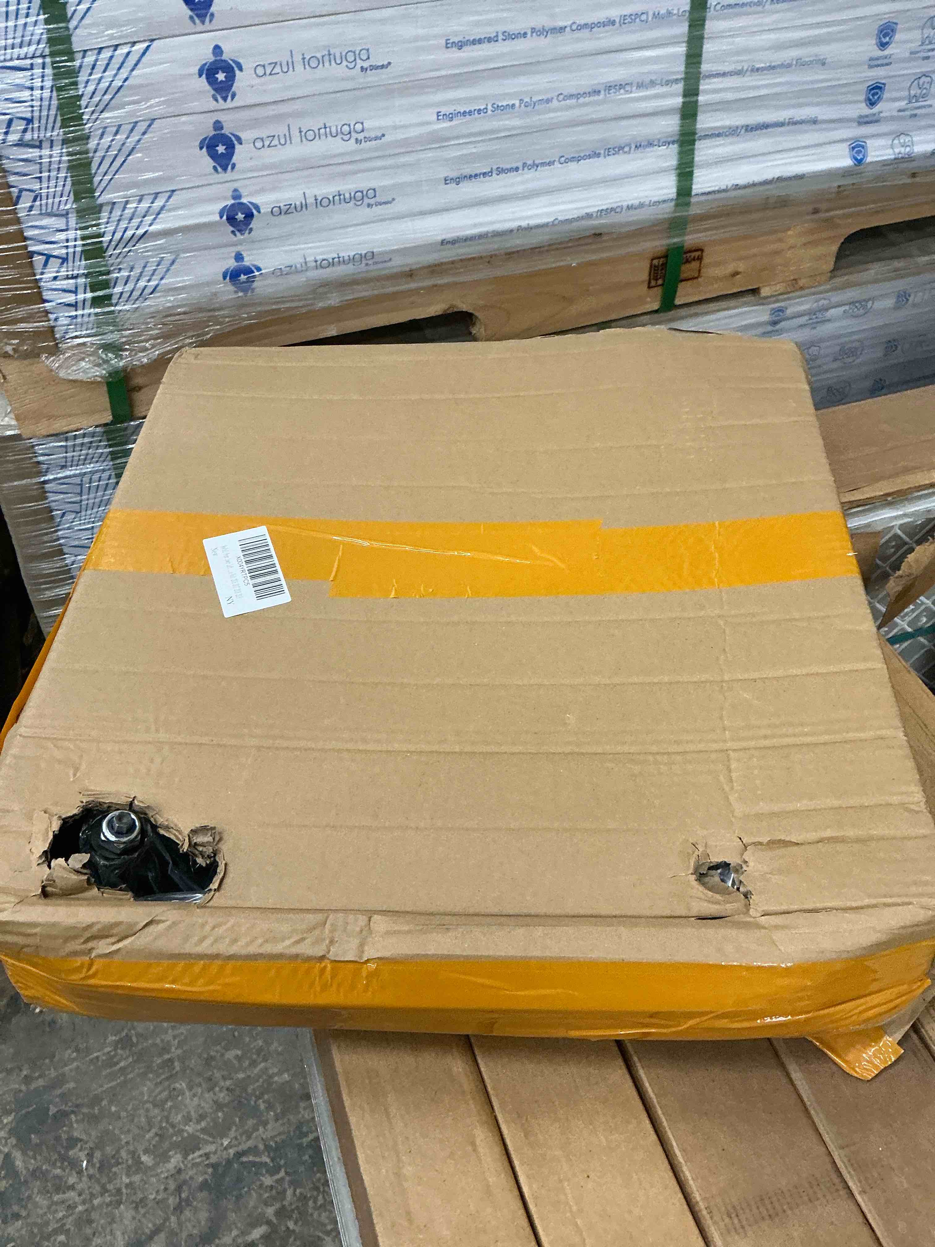 Condition photo showing Good Condition for newyall front lower left and right control arm with ball joint for chevrolet cruze volt 2016 2017 2018 2019