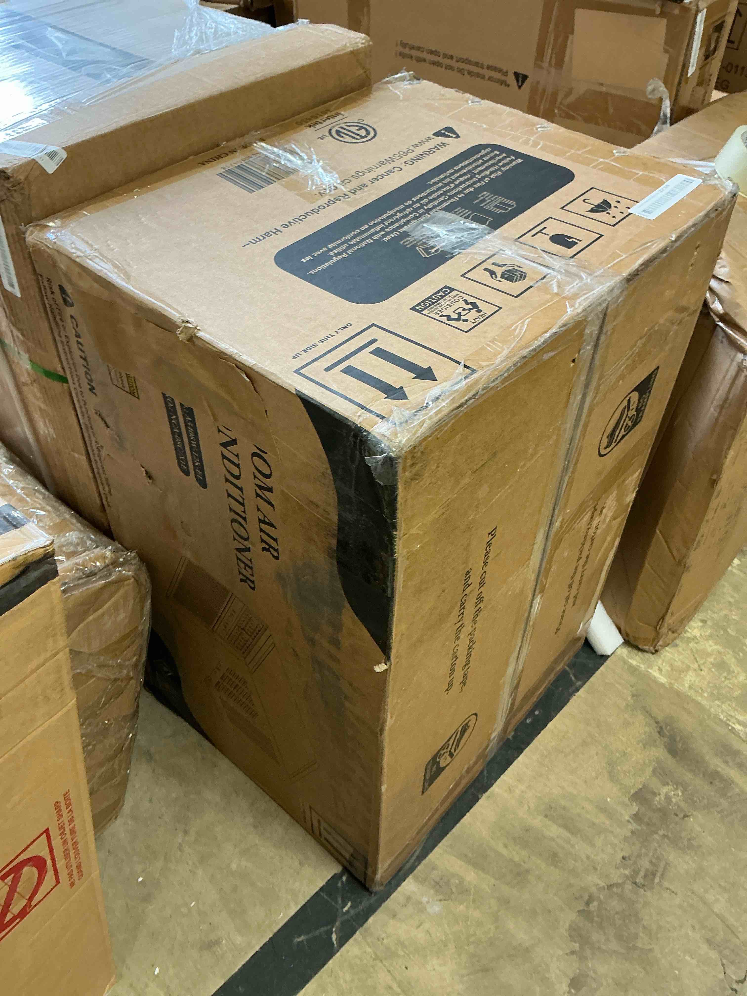 Condition photo showing Good Condition for zafro 12000 btu u shaped window air conditioner cools up to 550 sq ft, 6-in-1 window ac units with cool, fan and dehumidifier modes, saddle air conditioner with energy efficient, low noise, white