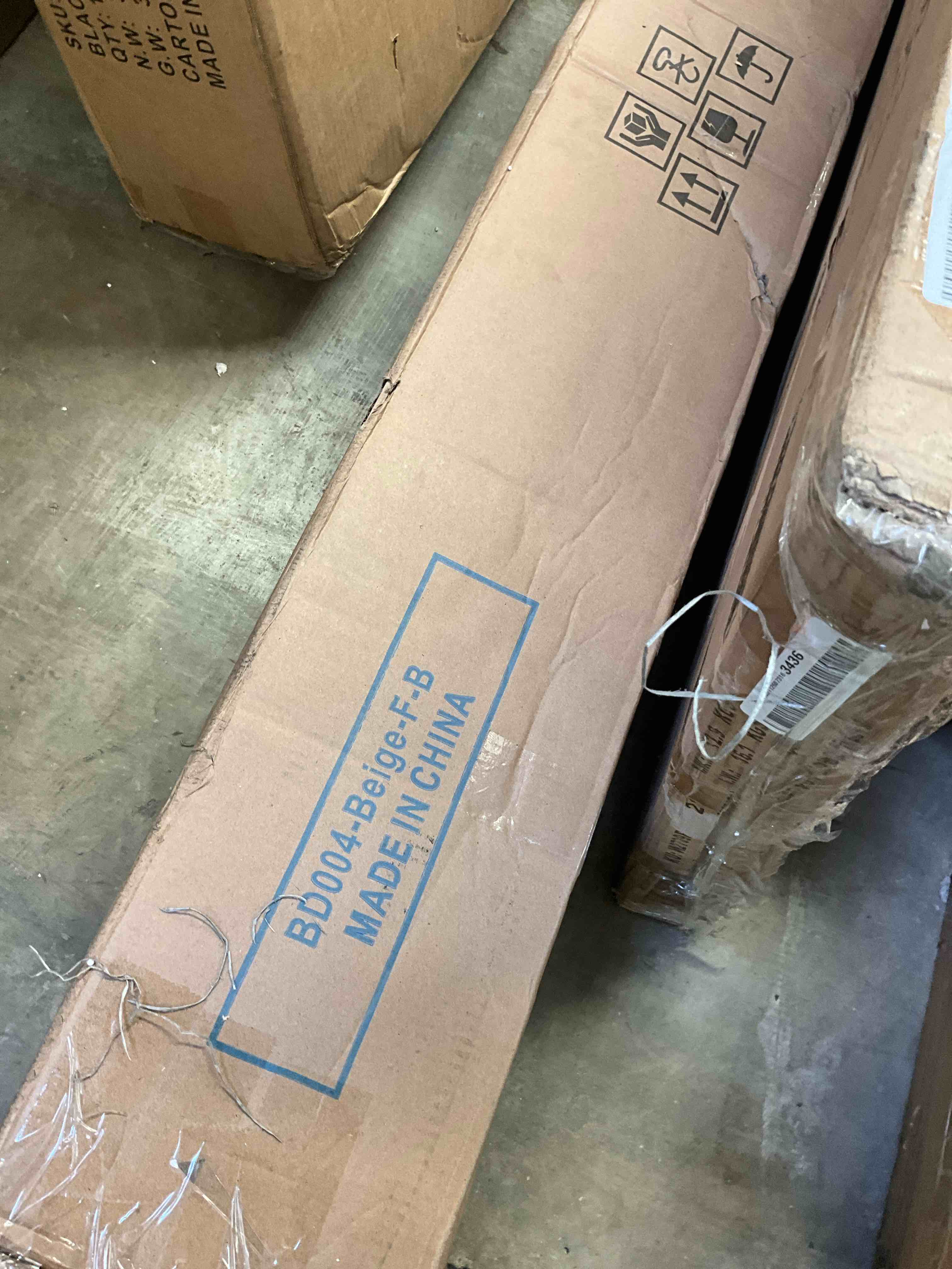 Condition photo showing Good Condition for rochecasa upholstered full bed, beige (incomplete one box only)