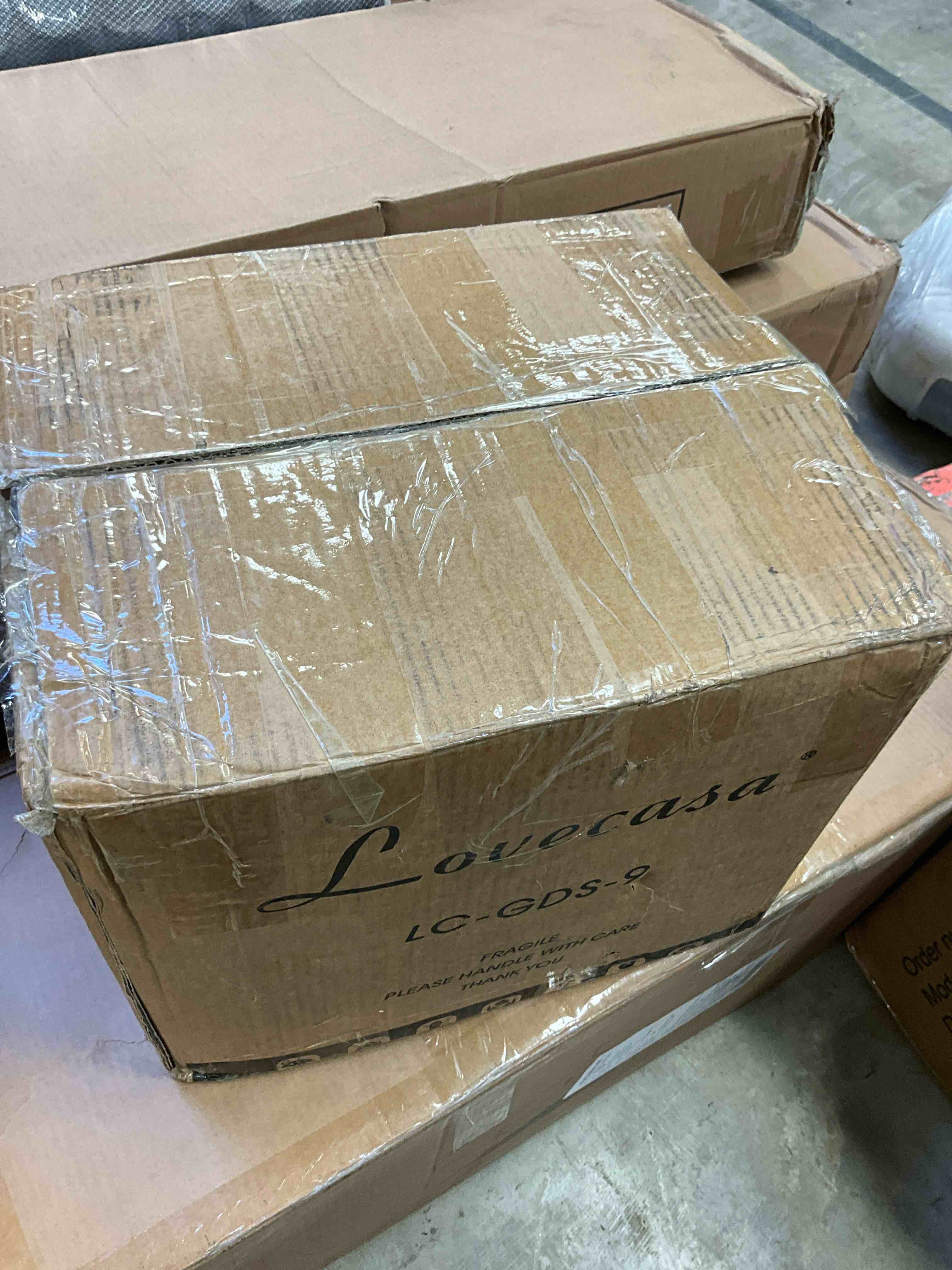Condition photo showing New/Like New for lovecasa black plates and bowls sets for 4, porcelain dinnerware sets 16 piece gold splash glaze ceramic dish set, round dinner set with mugs, dishwasher microwave safe