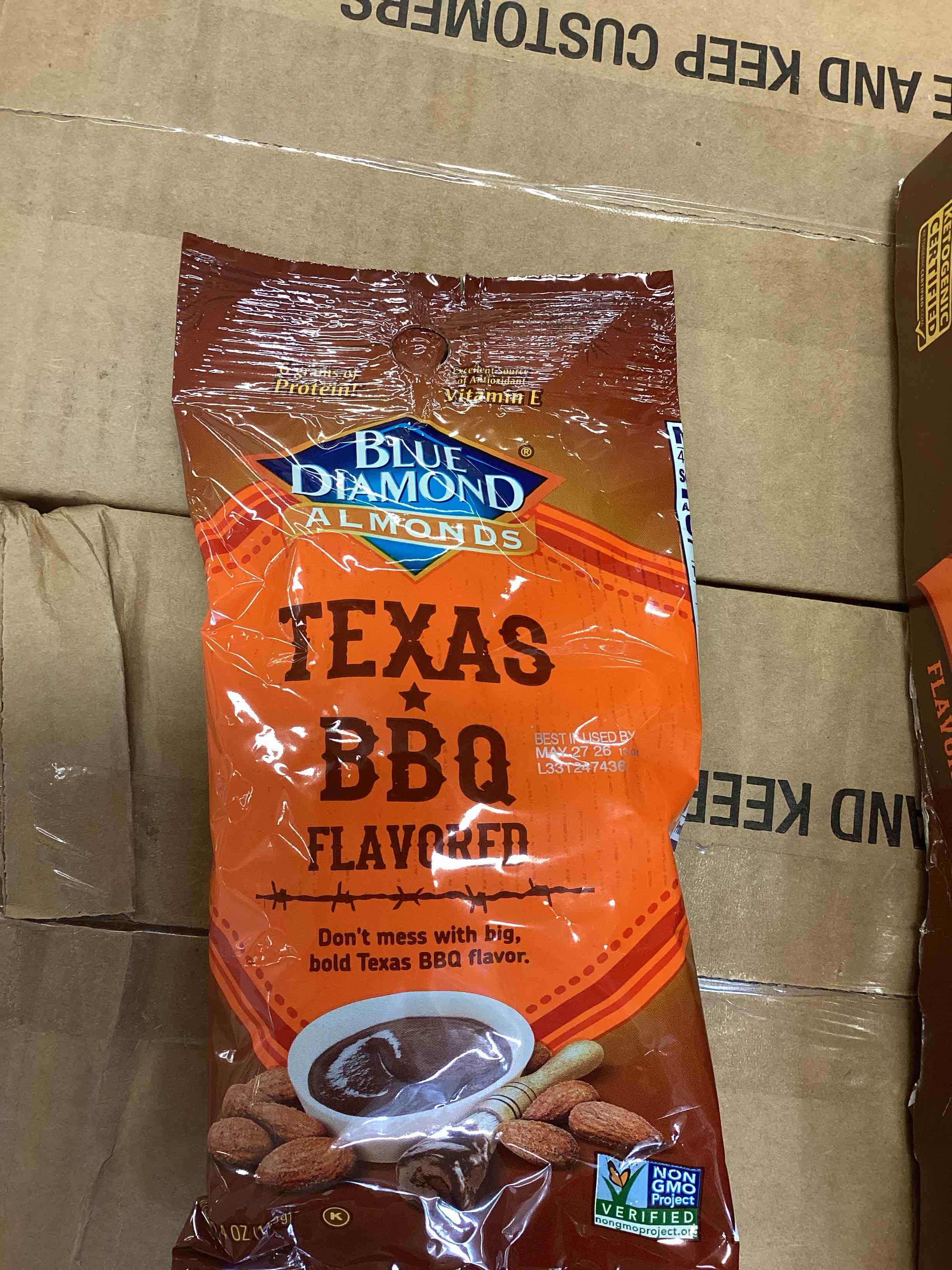 Condition photo showing New/Like New for blue diamond almonds texas bbq flavored 4oz bb sept/oct 2026