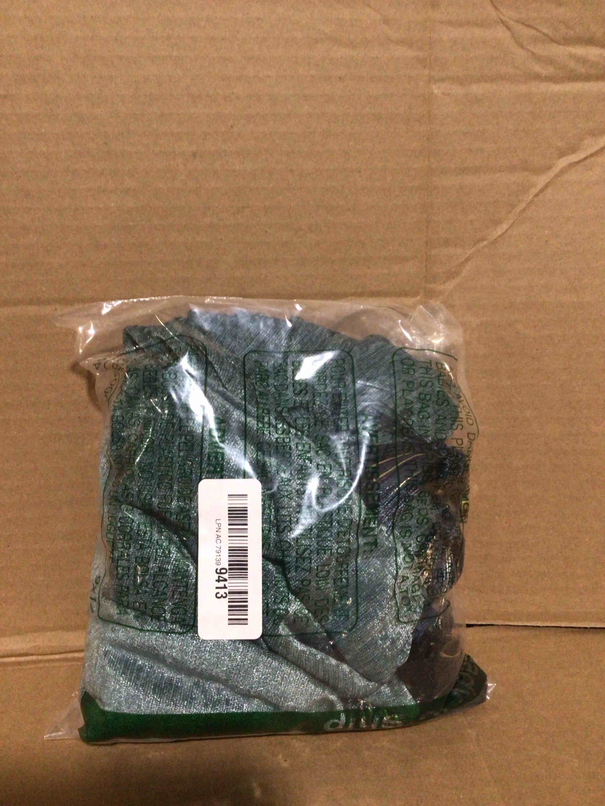 Condition photo showing Good Condition for ELKCA Thick Chenille Waterfall Swag Valances for Living Room Turquoise Valance Curtains for Kitchen,Pack of 1(Turquoise, 30" W x 22" L) Turquoise 30"W x 22"L (Pack of 1)