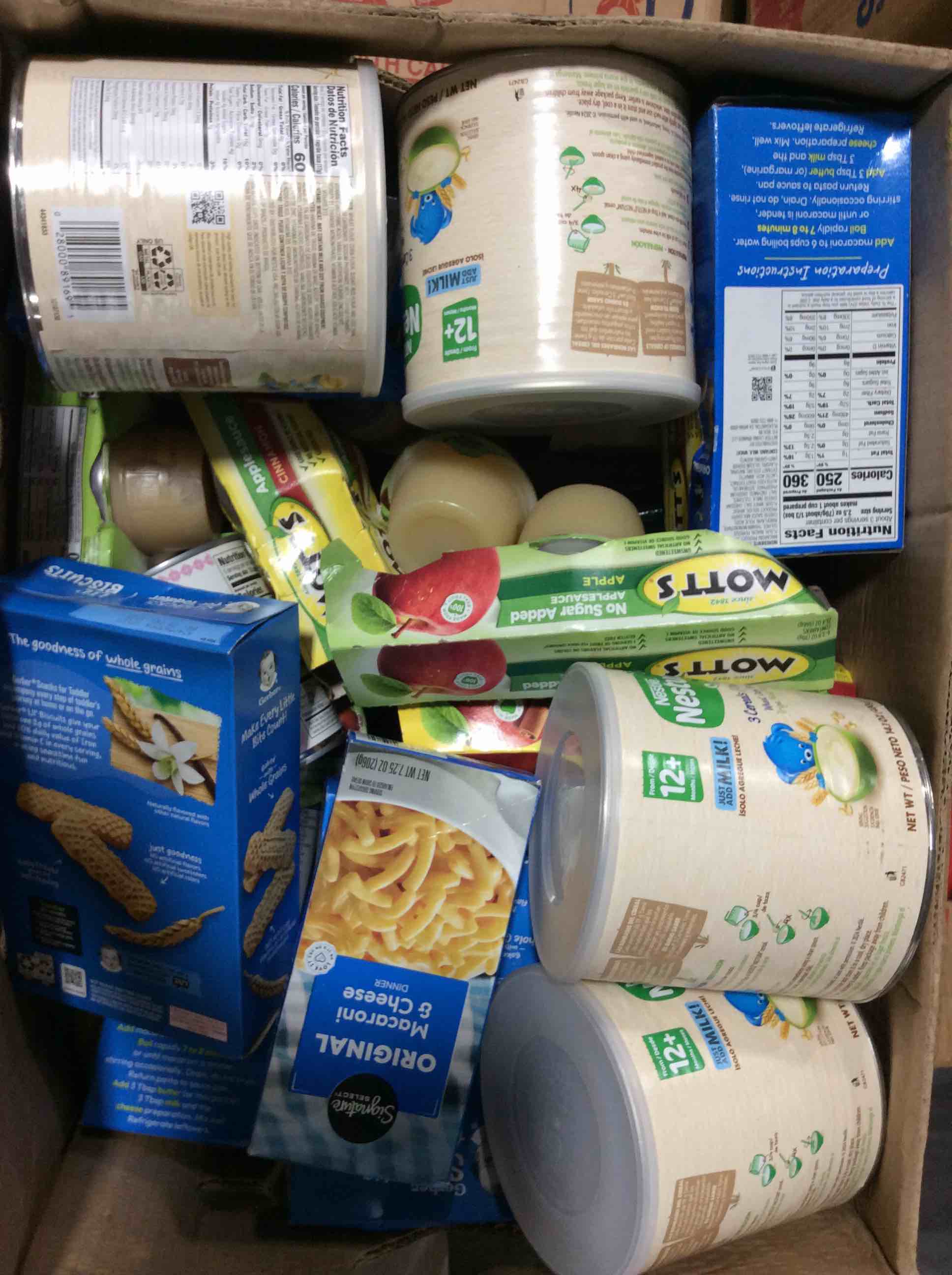 Box lot of assorted food 