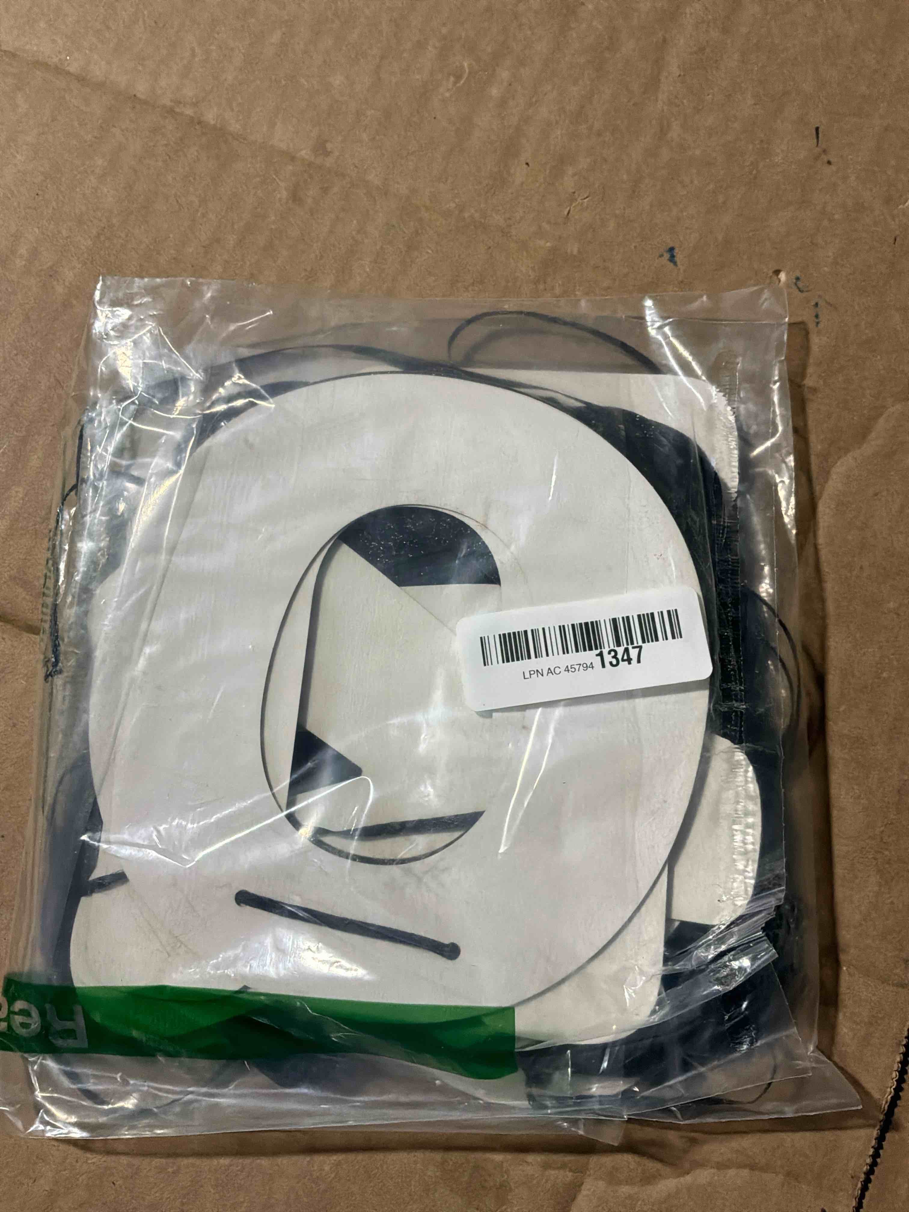 Condition photo showing New/Like New for 40 Is Fine When You Look 29 Banner, Pre-Strung Glitter Black Cardboard 40th Birthday Decorations Cheers Cheerful 1985 Party Decorations Backdrop for Women Men