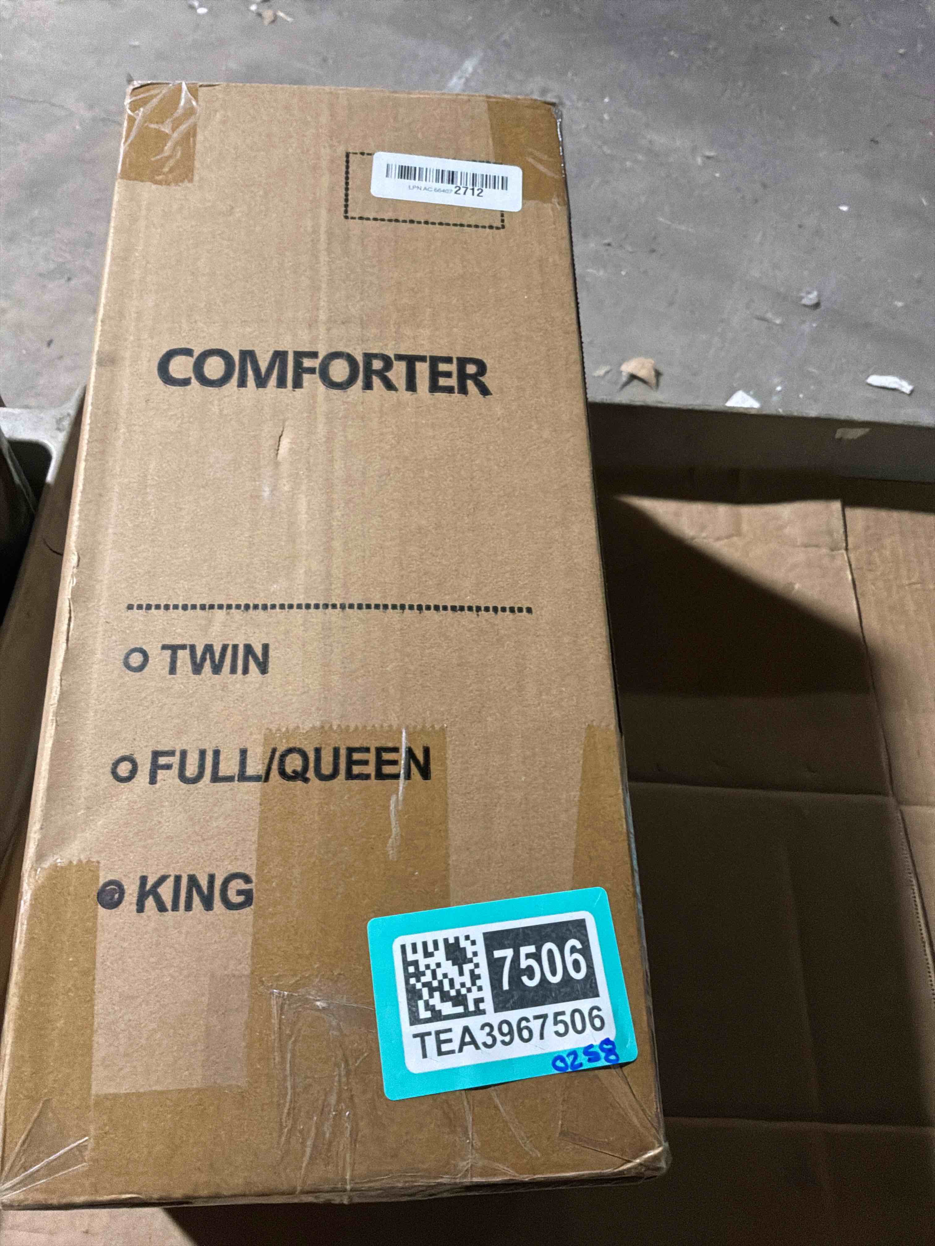 Bedsure Comforter Duvet Insert - Quilted Comforters King Size, All Season Duvet, GentleSoft Down Alternative Bedding, with 8 Tabs, Gifts for Women/Men, White, King 90 x 102 Inches Visit the Bedsure Store