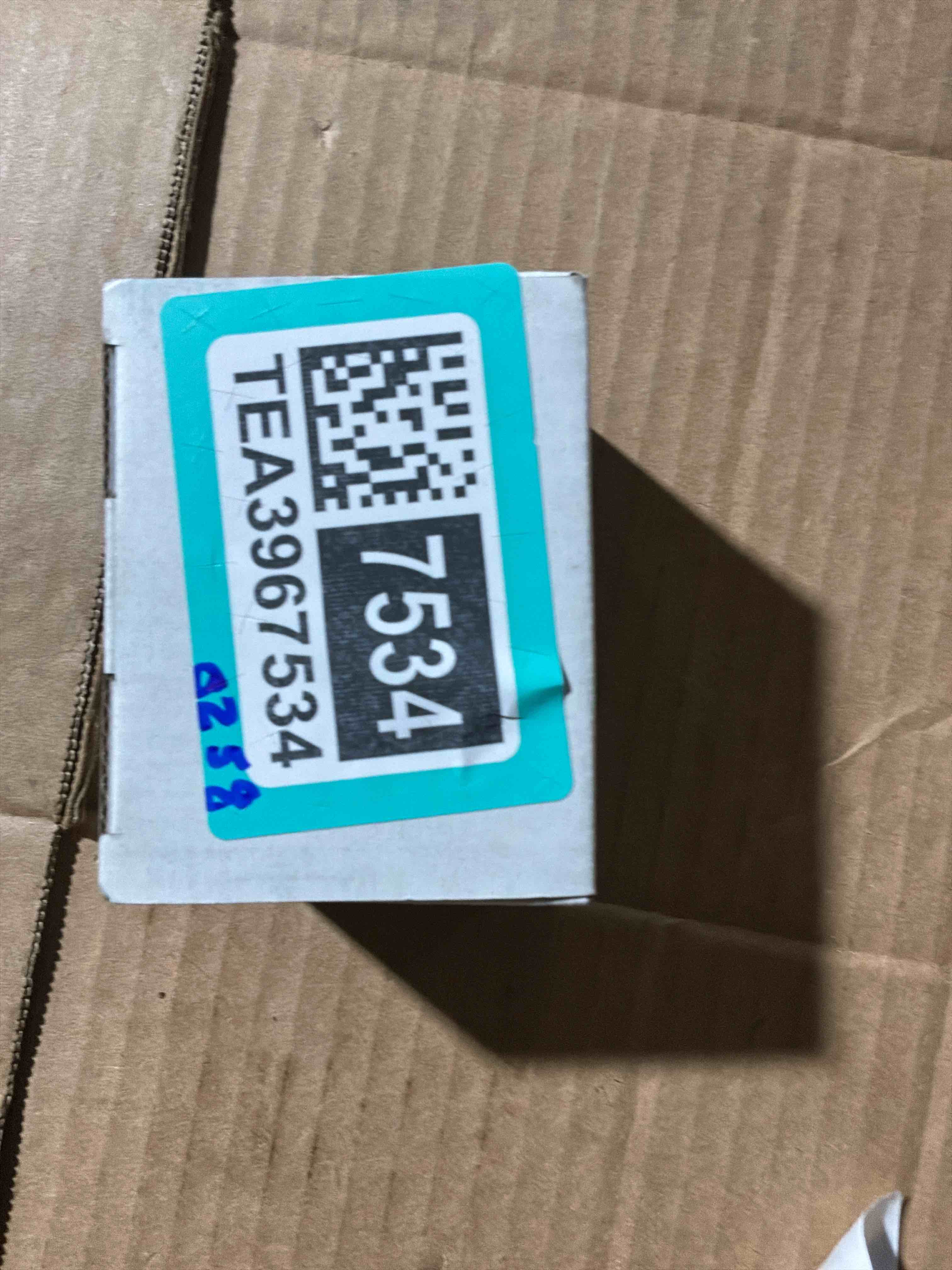 Suction Cup Hooks for Shower, Removable Towel Hooks for Bathroom Window Glass Door Wall, Bath Robe Looafh Wreath Hook for Hanging - 2 Pack, Black