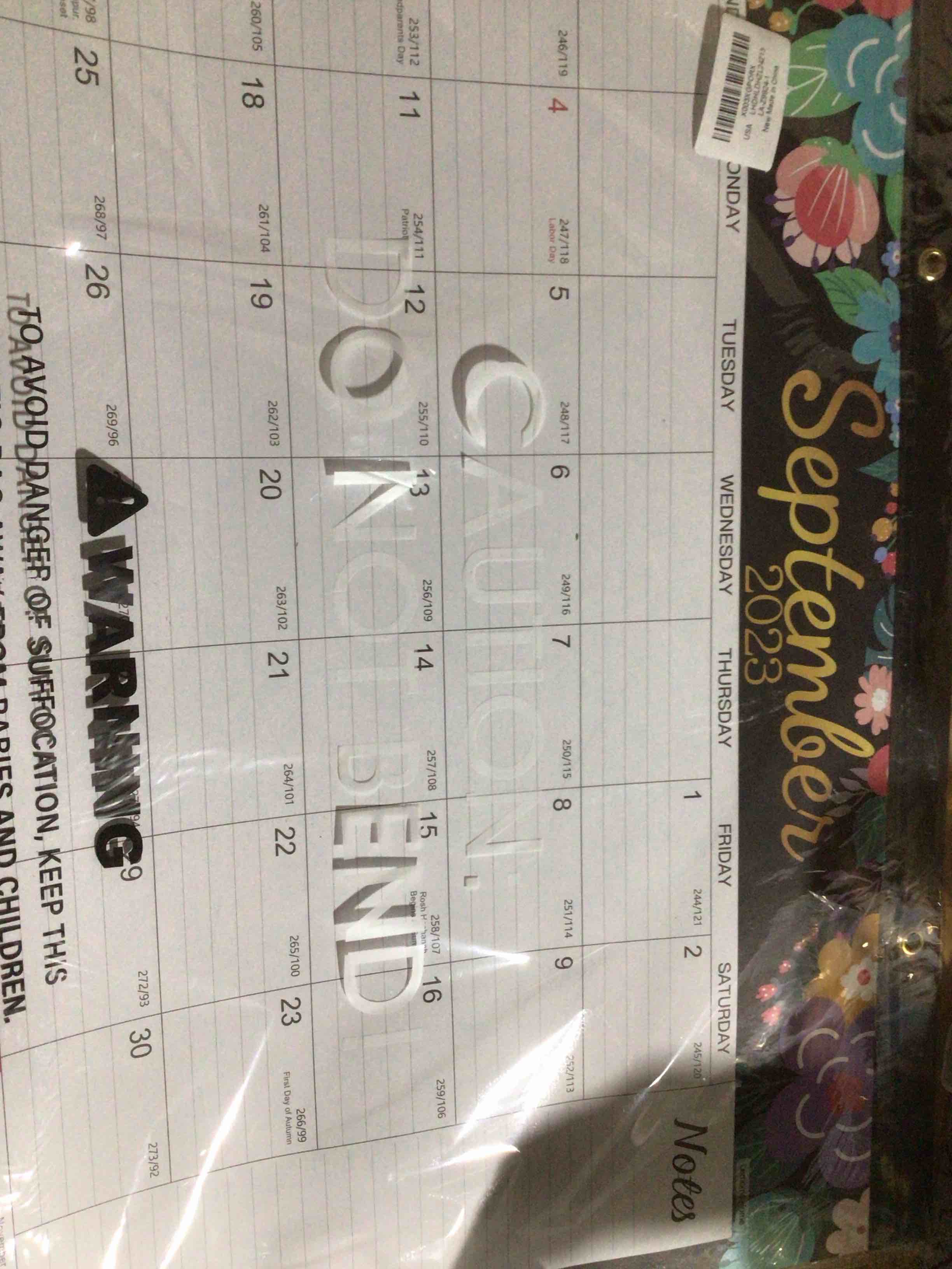 Condition photo showing New/Like New for 2023 calendar 