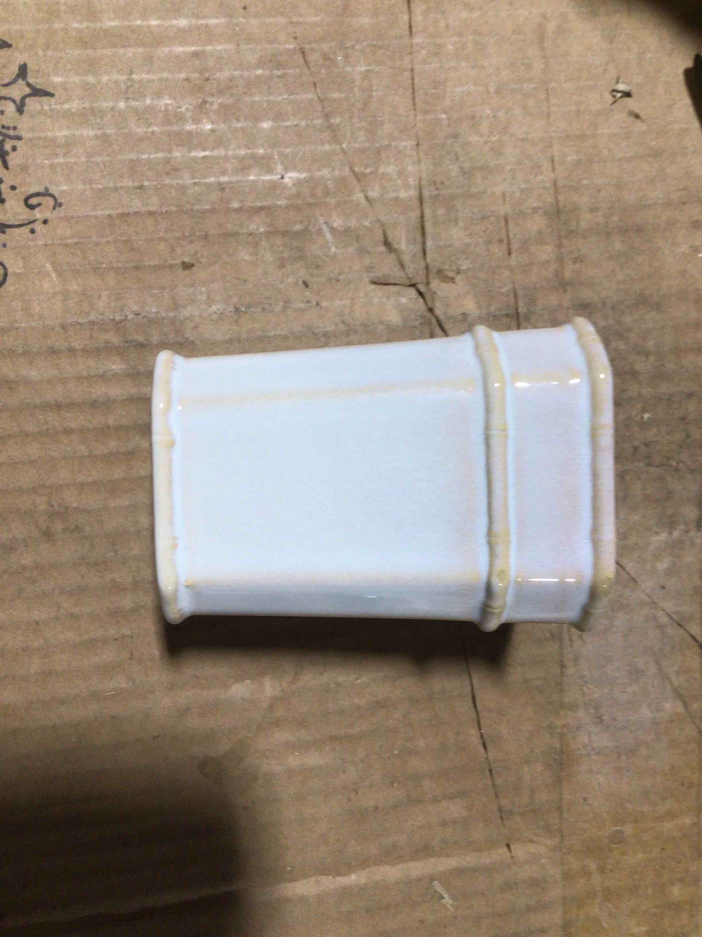 Condition photo showing New/Like New for bamboo lattice tumbler white