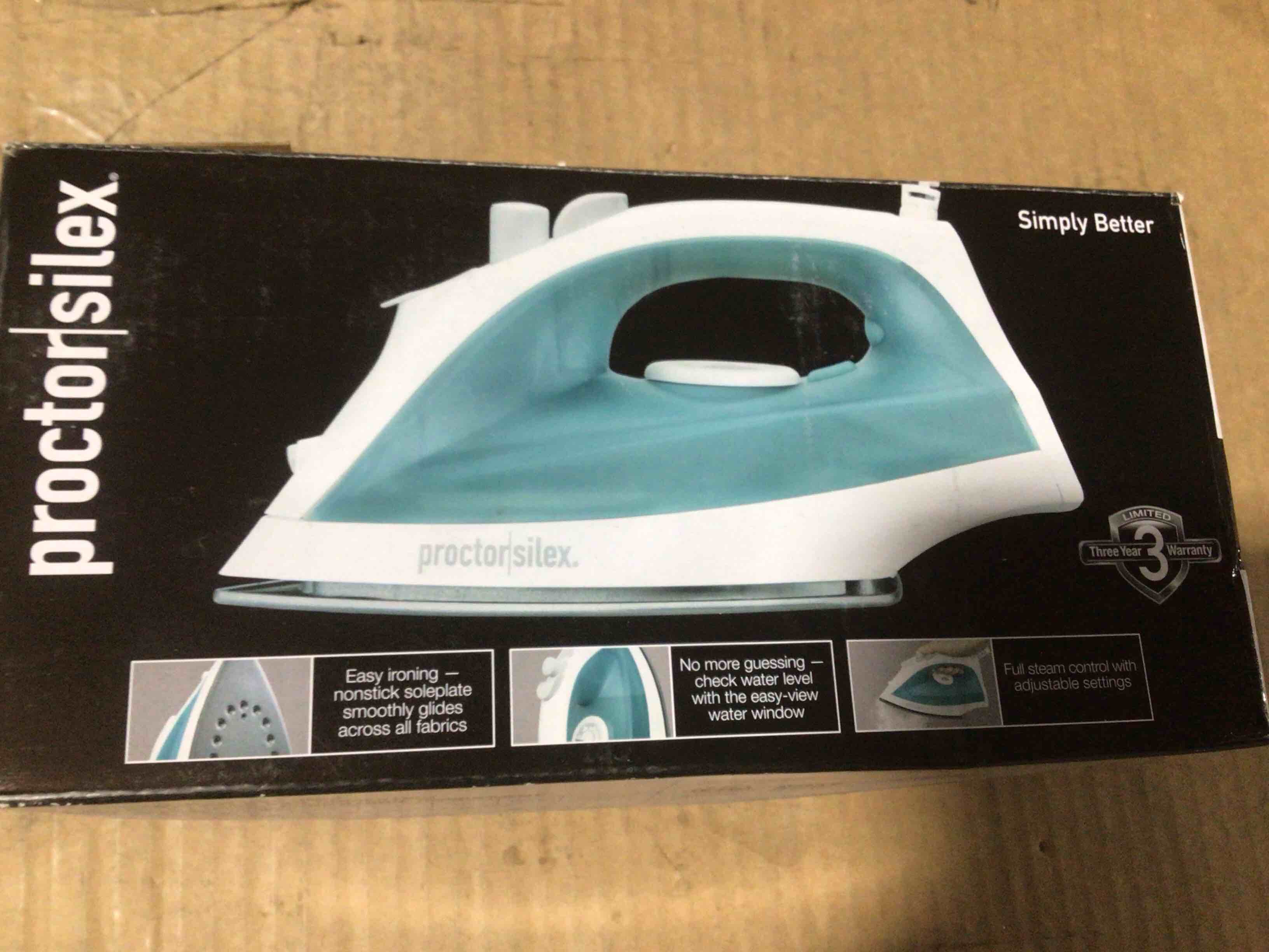 Condition photo showing New/Like New for proctor silex cloth iron (blue)