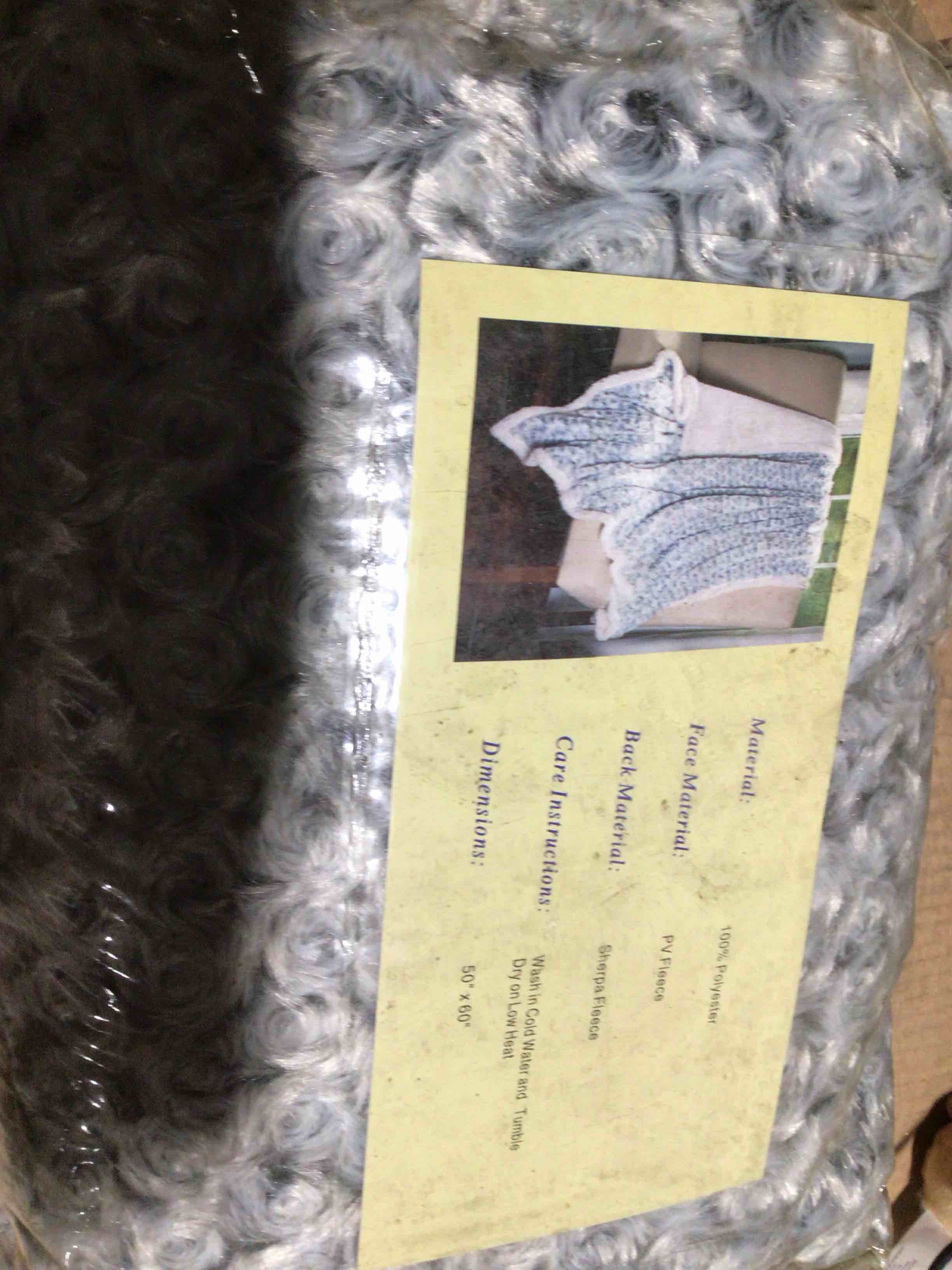 Condition photo showing New/Like New for somerset home plush flower fleece Sherpa 