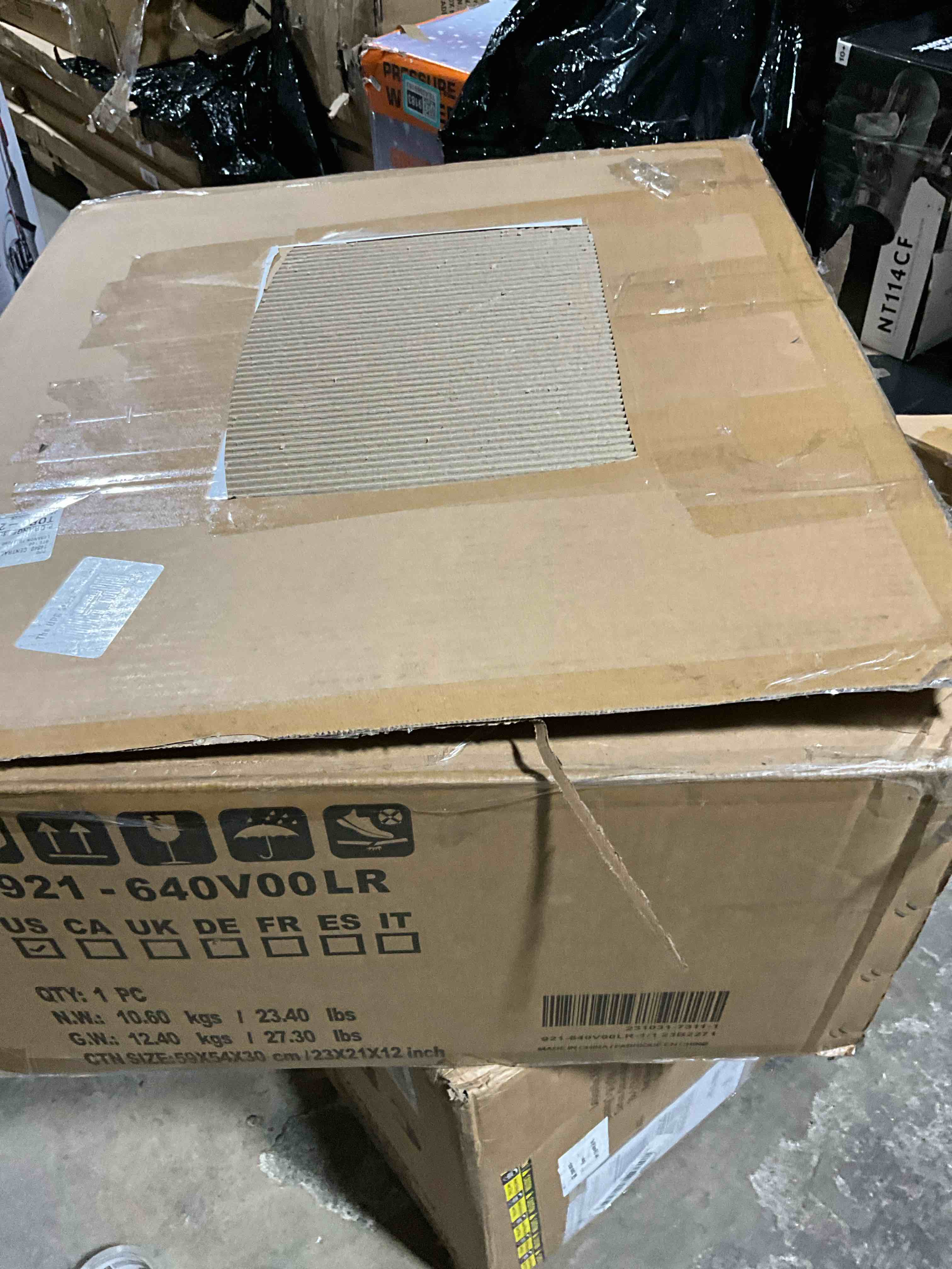 Condition photo showing New/Like New for Vinsetto Microfiber Office Chair Desk Chair with 360 Degree Swivel Wheels Adjustable Height Tilt Function Light Brown