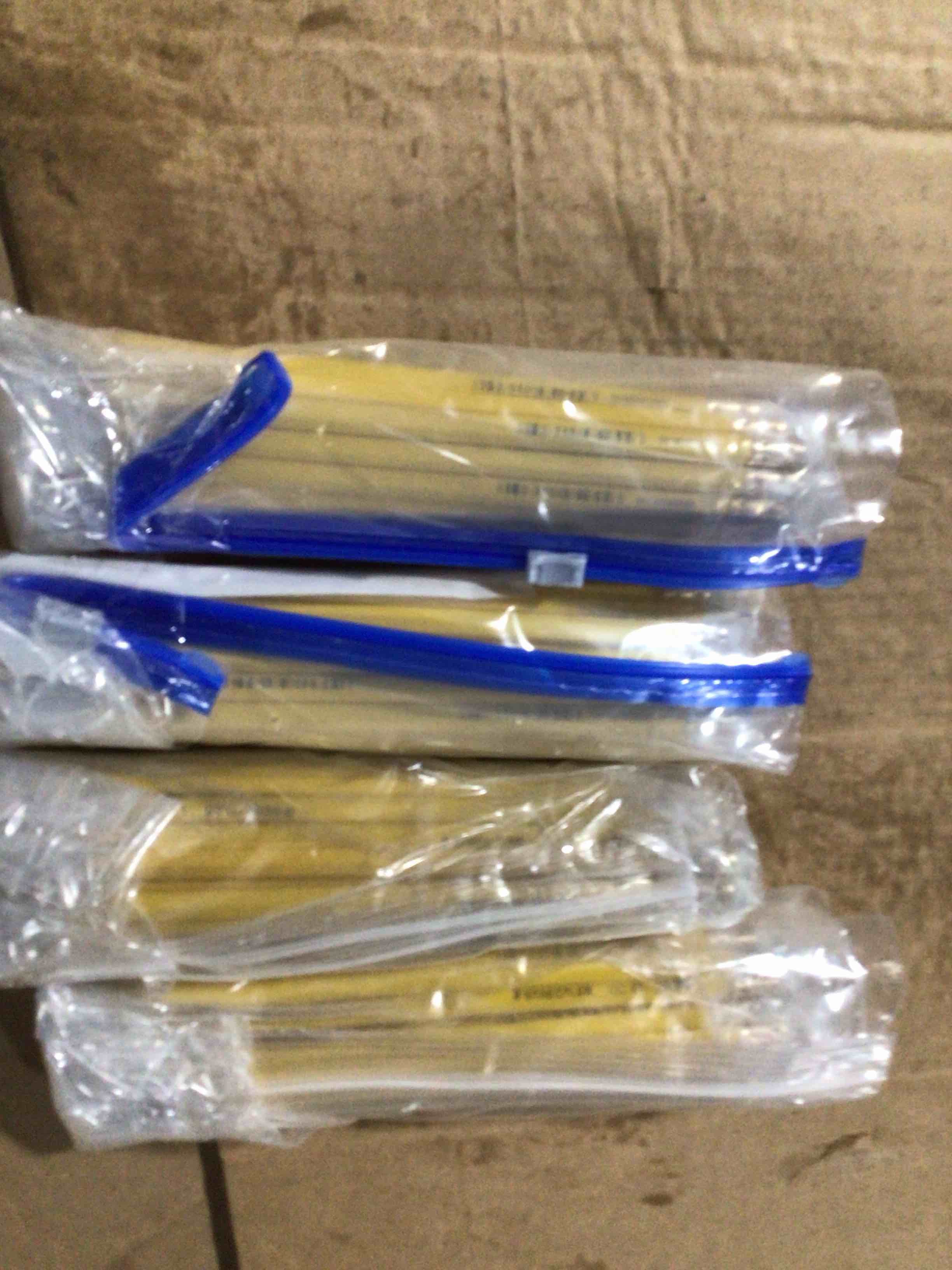 Condition photo showing New/Like New for pack of pencils 4 pack 