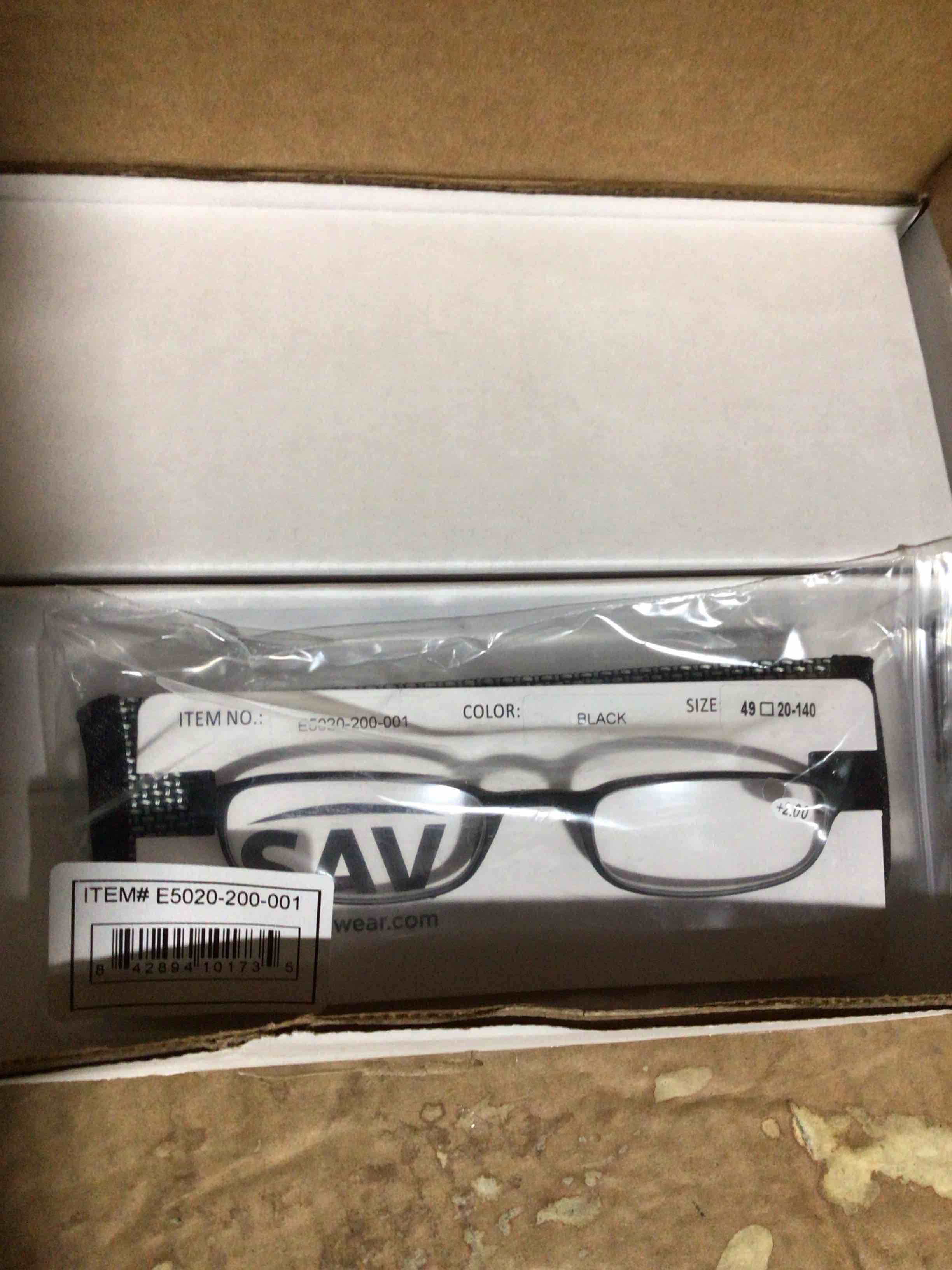 Condition photo showing New/Like New for SAVeyewear reading glasses (black)