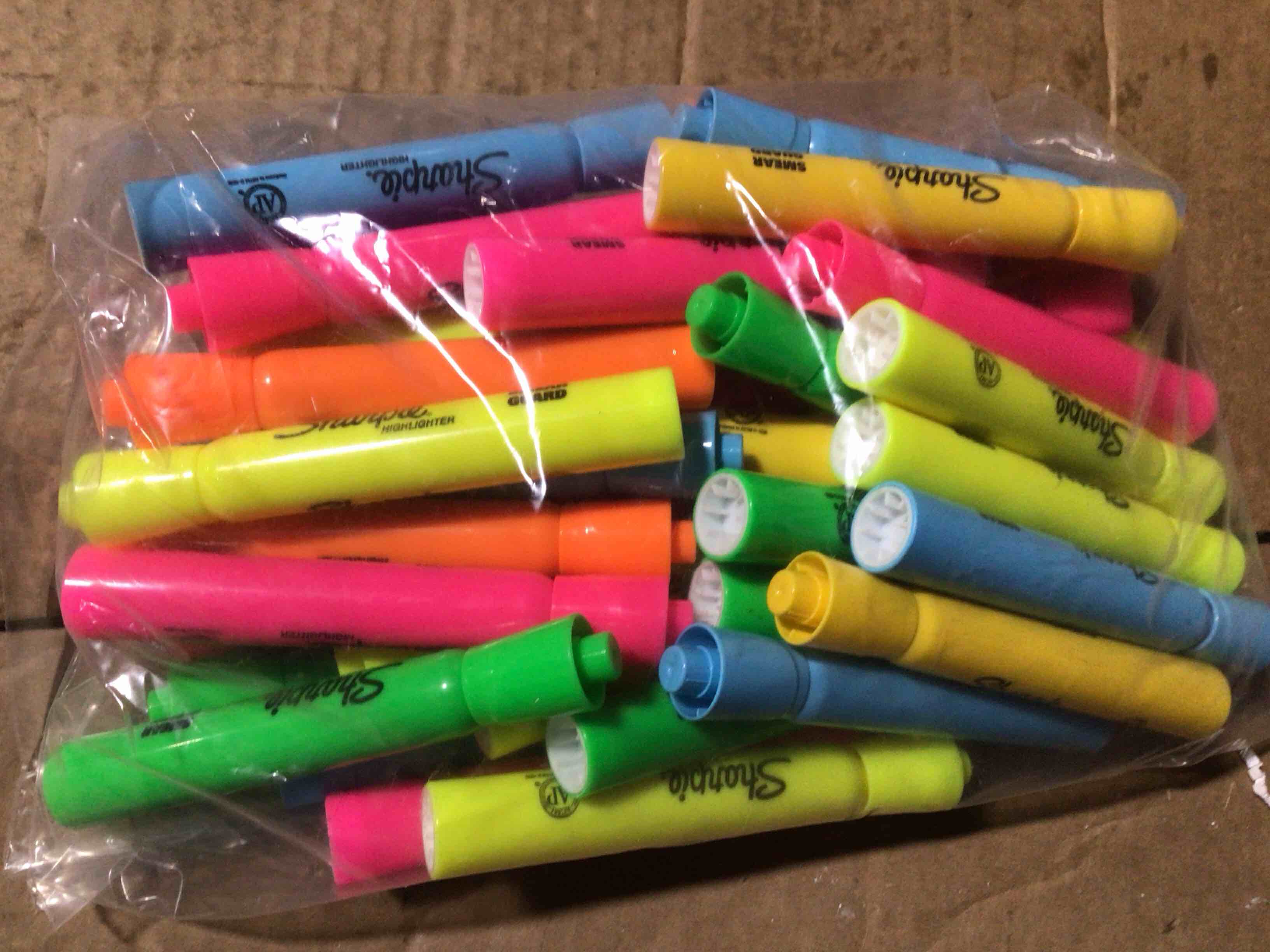 Condition photo showing New/Like New for Sharpie highlighters, multicolor 