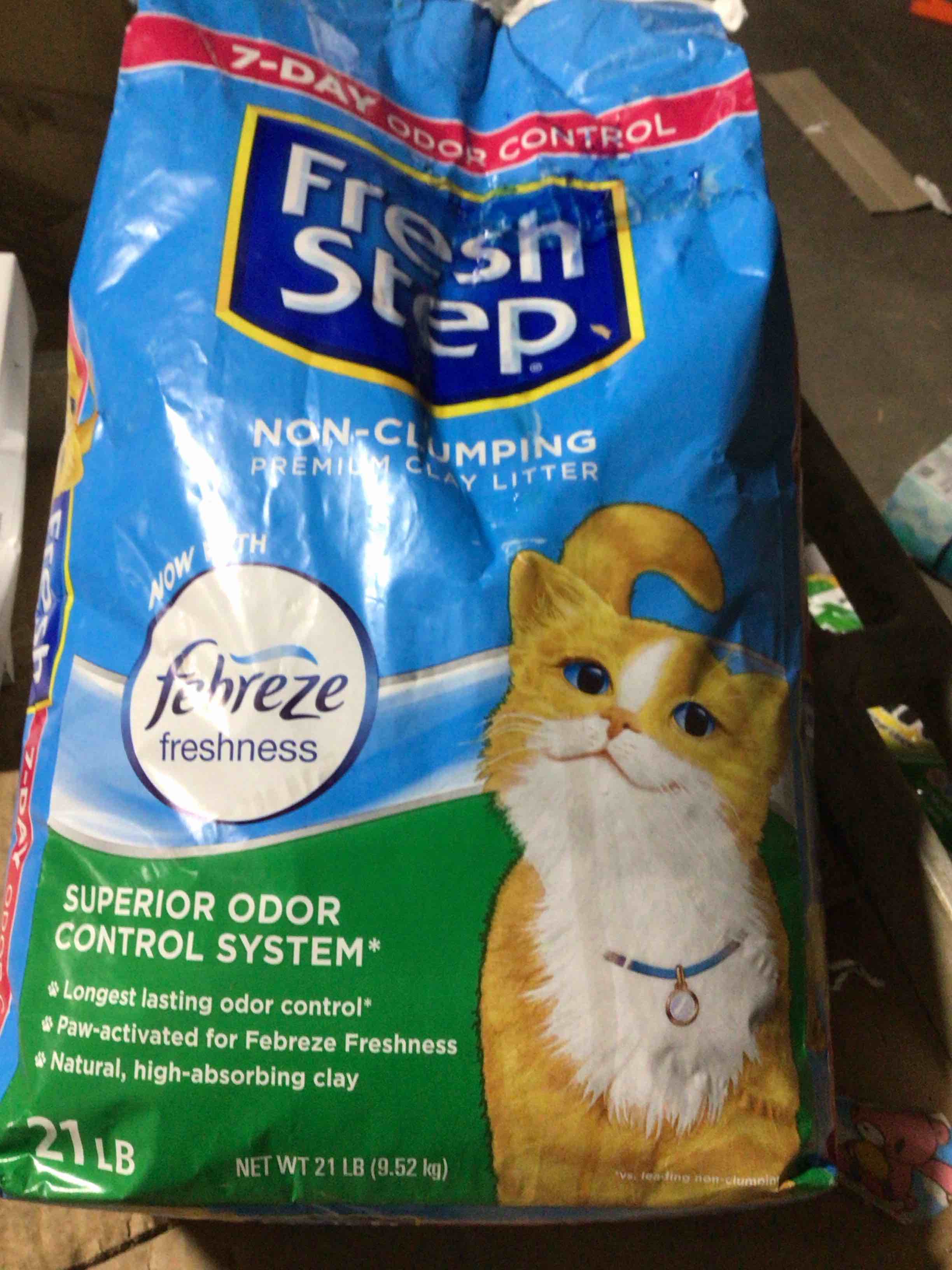 Condition photo showing New/Like New for 7-day odor control fresh step with freebeze, for cats, odor control system 