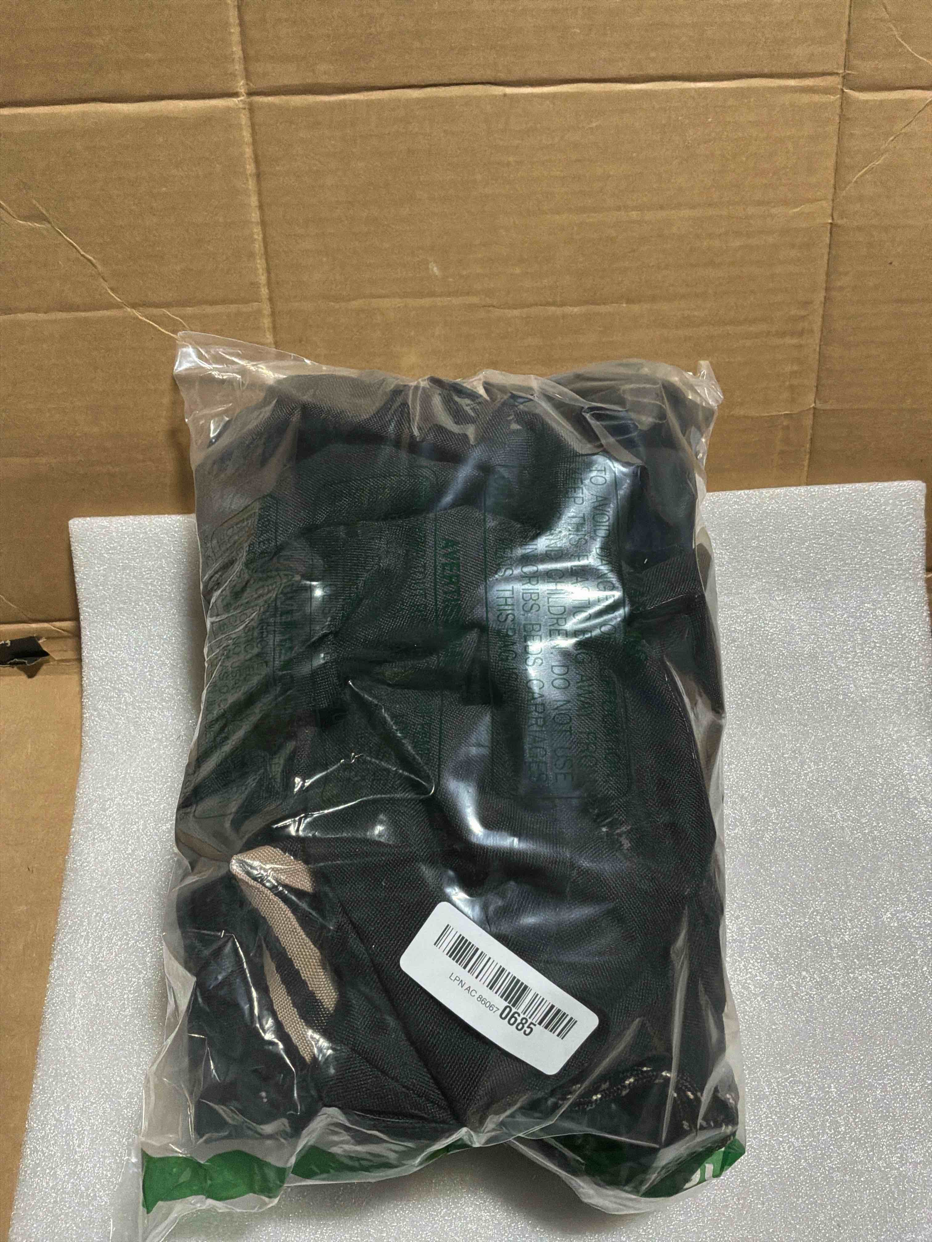 Condition photo showing New/Like New for [2025 Upgraded 900D Fabric] Fire Pit Cover Round for Solo Stove Yukon, 30"D x 18"H fits 27"- 29" Fire Pit, 900D Heavy Duty Waterproof Fabric for Outdoor Camping - Black Round - 30"D x 18"H for Yukon 29"