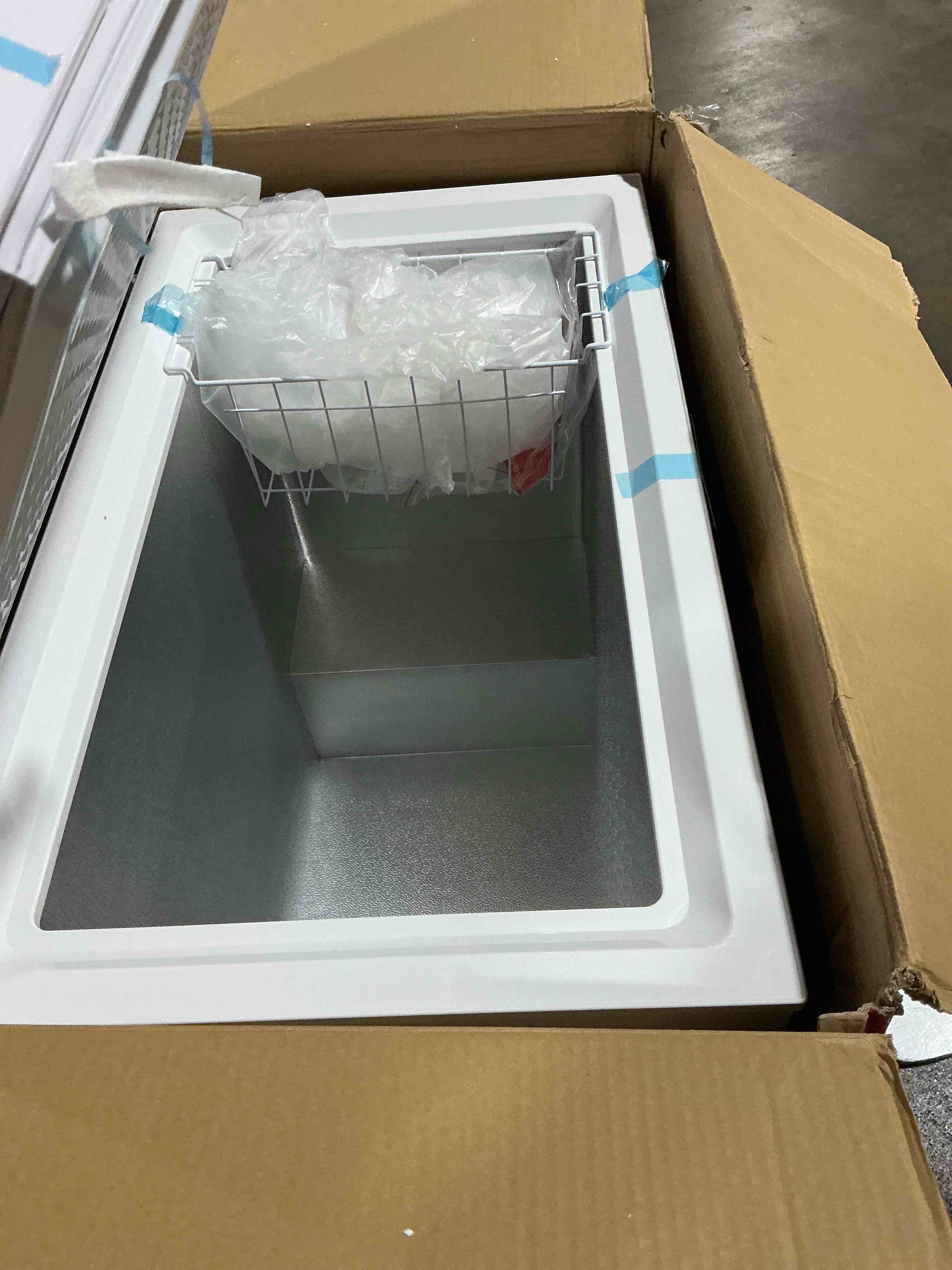 Frigidaire 7.0 Cu. ft. Chest Freezer