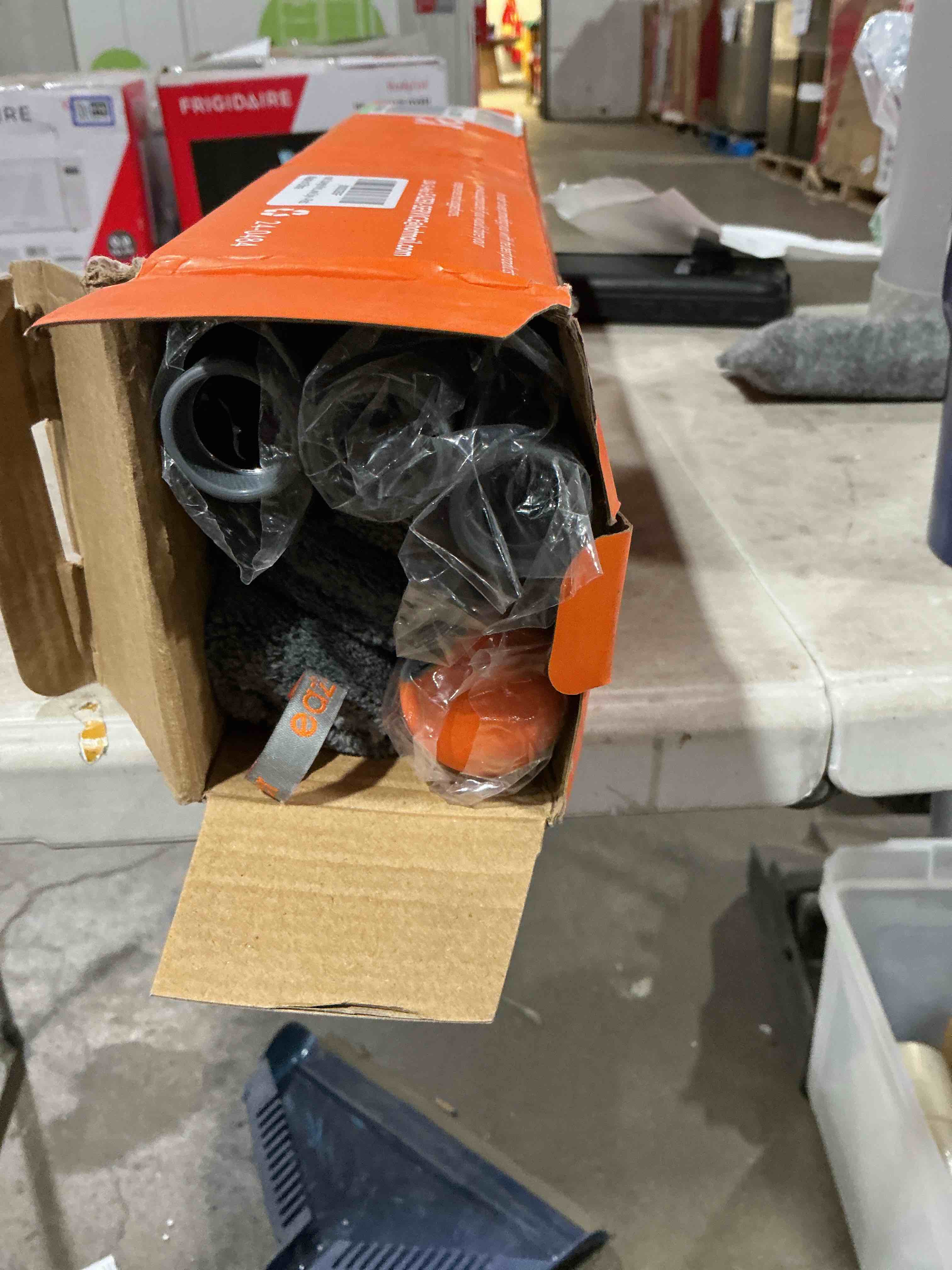 eazer squeegee window cleaner 2 in 1 rotatable cleaning tool kit with extension pole, 62‘’ telescopic washing equipment bendable head, for home car glass - 4 pads window squeegee 2.0