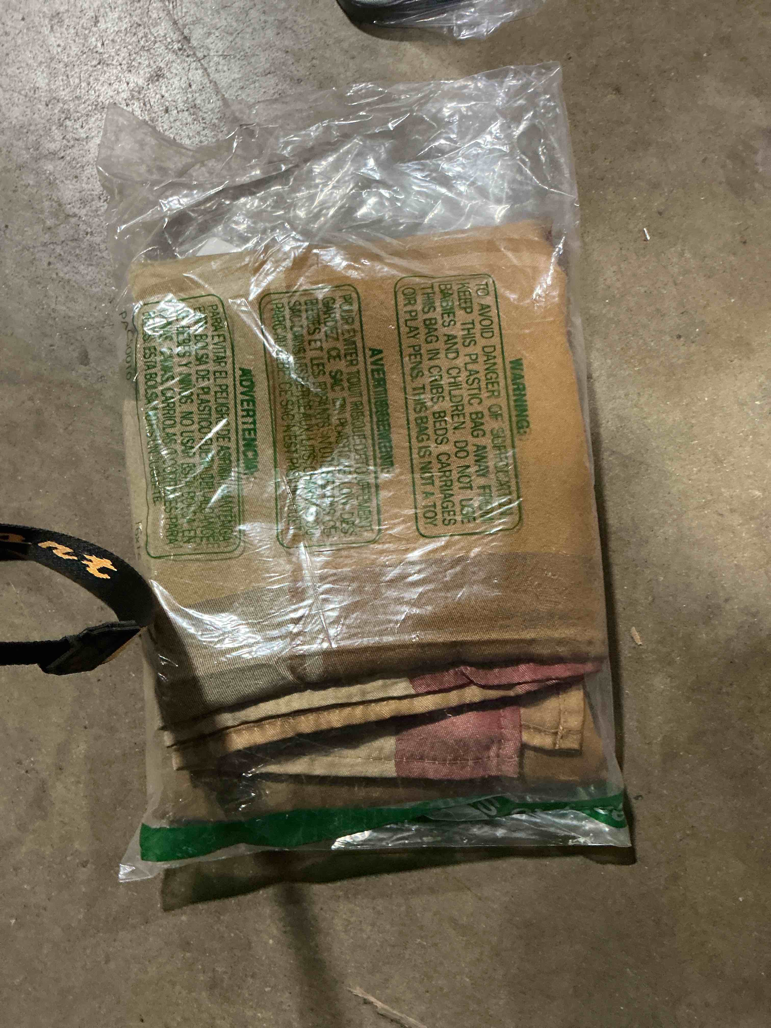 Condition photo showing Good Condition for (Similar to  unknown size)Rectangle Plaid Tablecloth for Thanksgiving, 60x84 inches Checkered Style Table Cloth Holiday Family Gathering Table Cover - Spillproof & Waterproof - Ideal for Indoor & Outdoor Use 84\\\" x 60\\\" (Rectangular) Brown