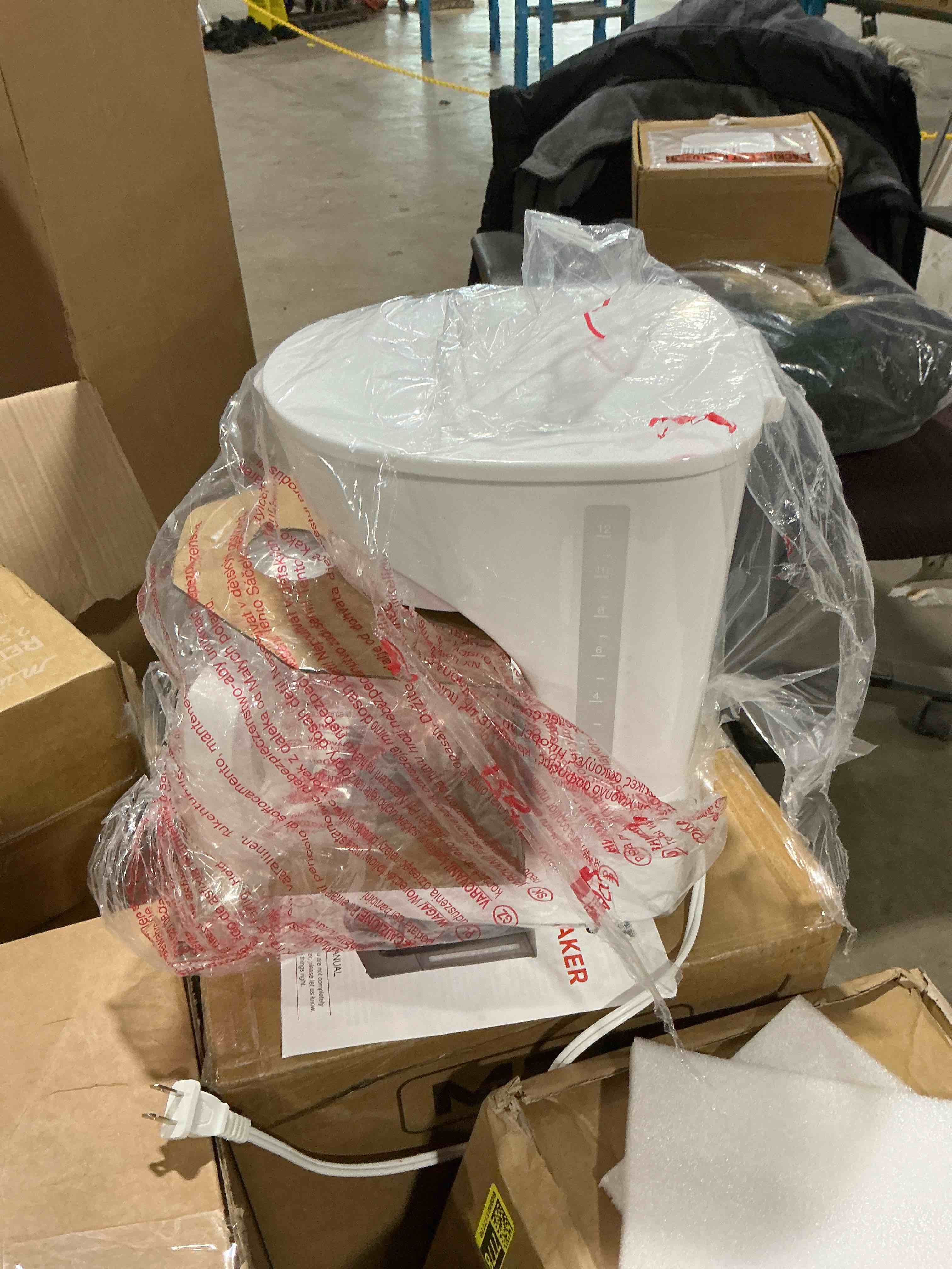 Condition photo showing Good Condition for MUELLER HOME 12-Cup White Coffee Maker - Borosilicate Carafe, Auto-Off, Reusable Filter, Anti-Drip, Keep-Warm Function, Clear Water Level Window, White Kitchen Accessories