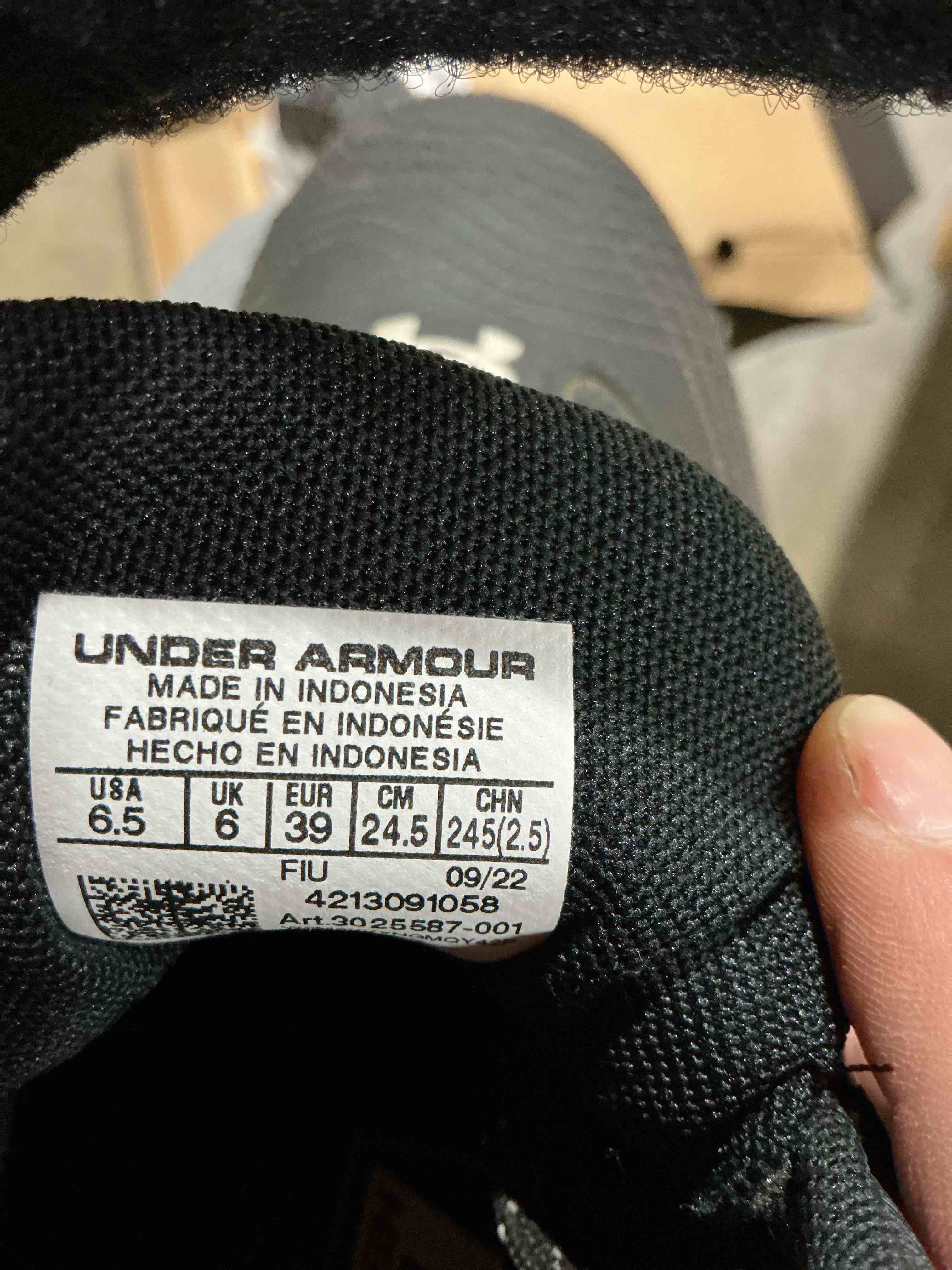 Condition photo showing As Is for under armour men's  cleats 6.5 (001) black/stone/black