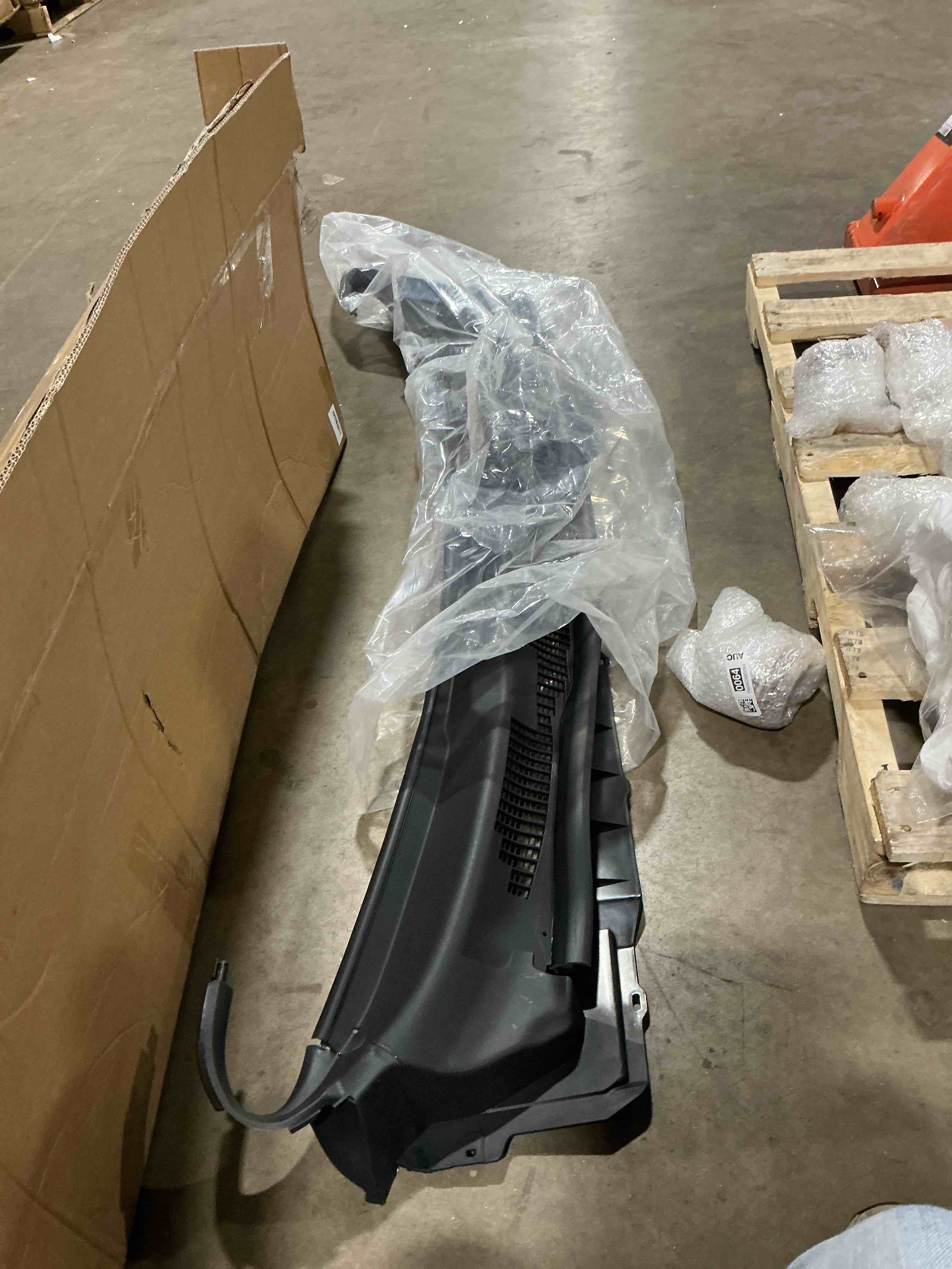 Condition photo showing As Is for windshield wiper cowl upper vent cover insert panel grille top wiper deflector