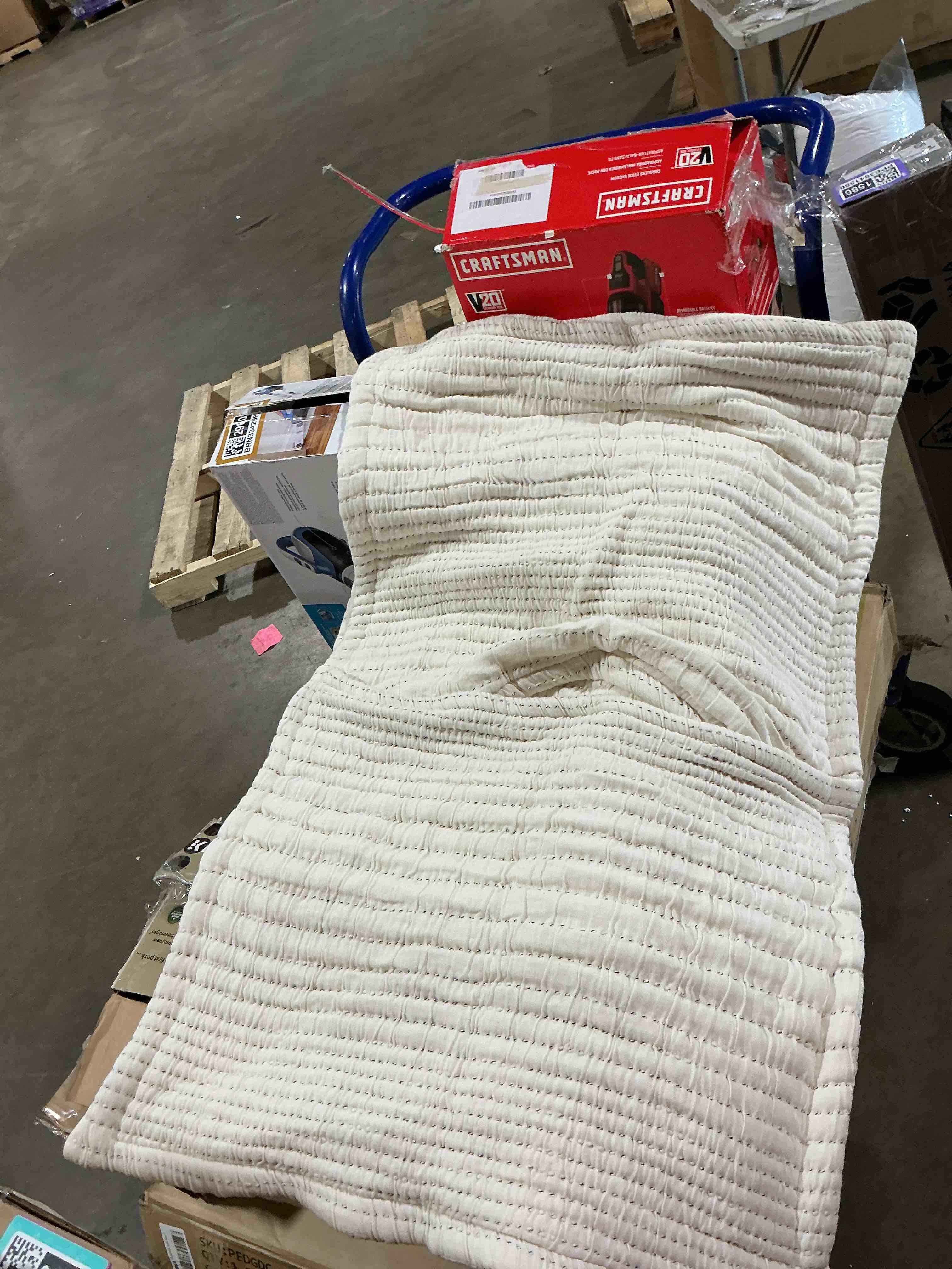 Condition photo showing Good Condition for (similar to)evergracehome channel stitch 100% cotton king size, pre-washed cotton 2 shams for all seasons, stone taupe | refined channel, pre washed, 100% cotton, lightweight stone taupe - refined channel king 