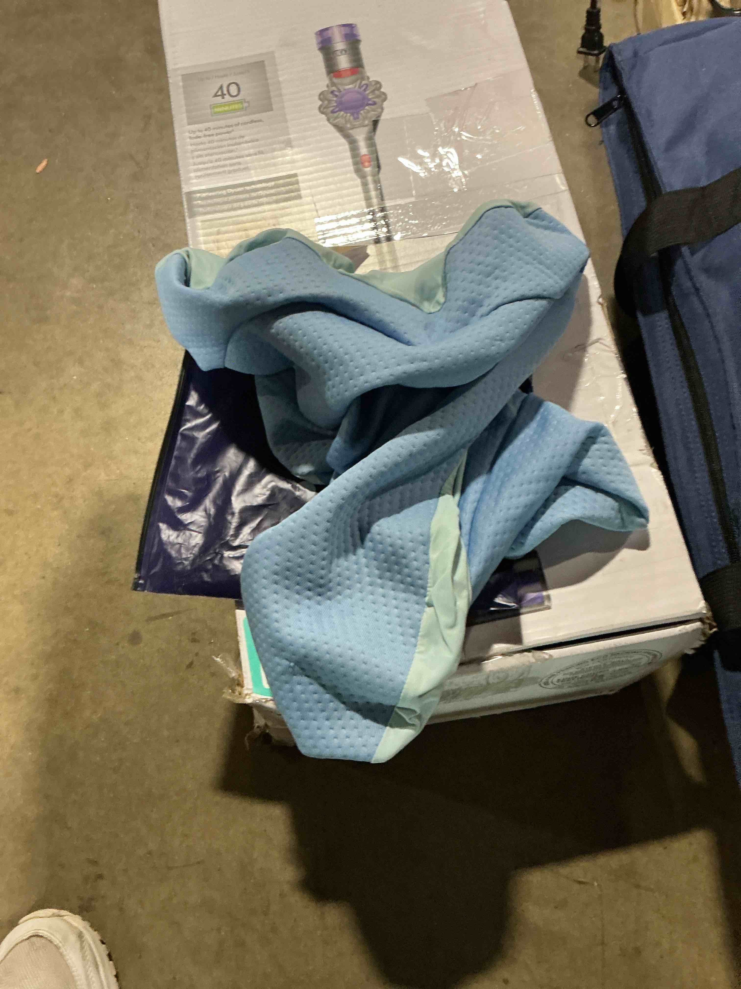 Condition photo showing Good Condition for derila ergo pillowcase cervical neck pillow for sleeping pillow case contour memory foam pillows for back, side sleeper (pillowcase - 21.25 x 14.17 x 4.72 in) pillow case only