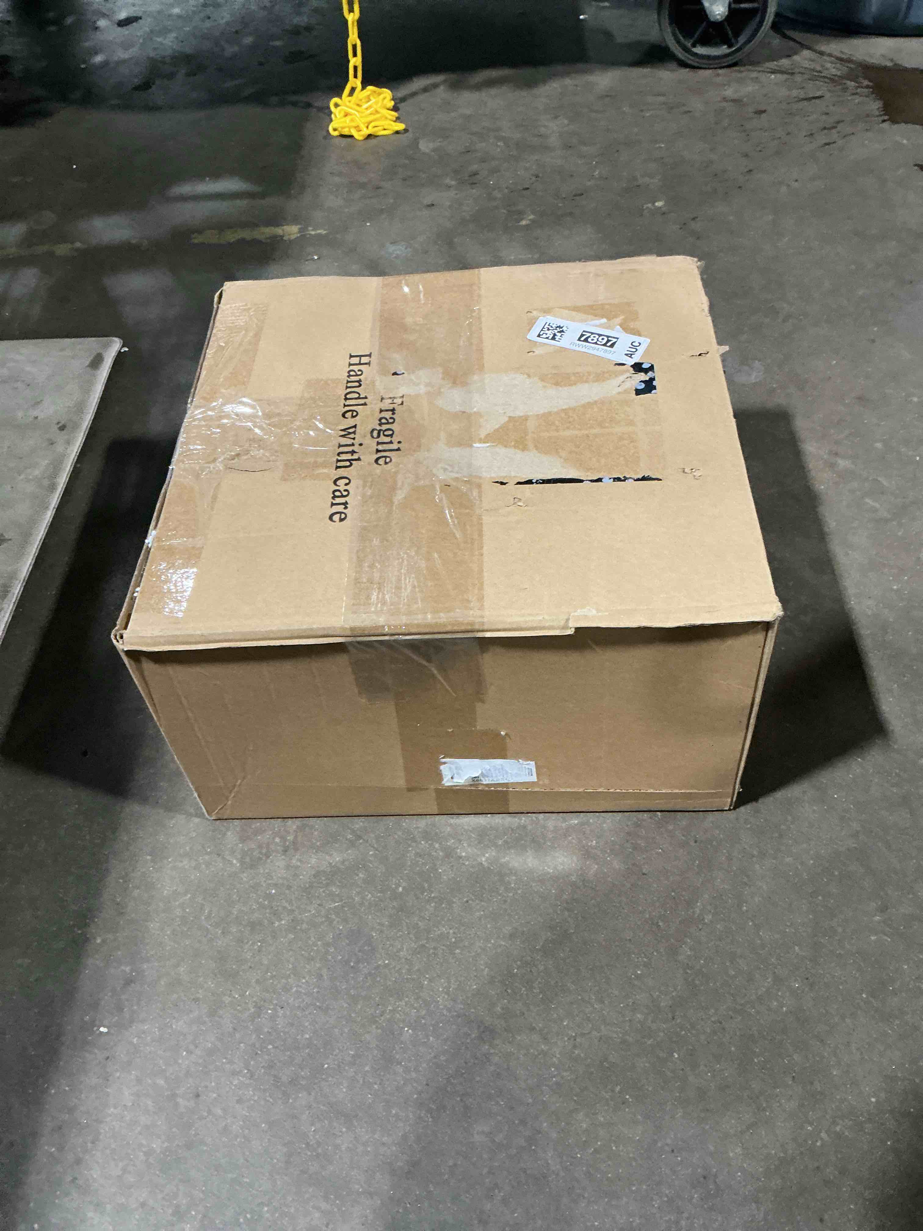 https://s3.amazonaws.com/lotting-images-prod/bidfta/TEA4044180_1778091787289.jpeg