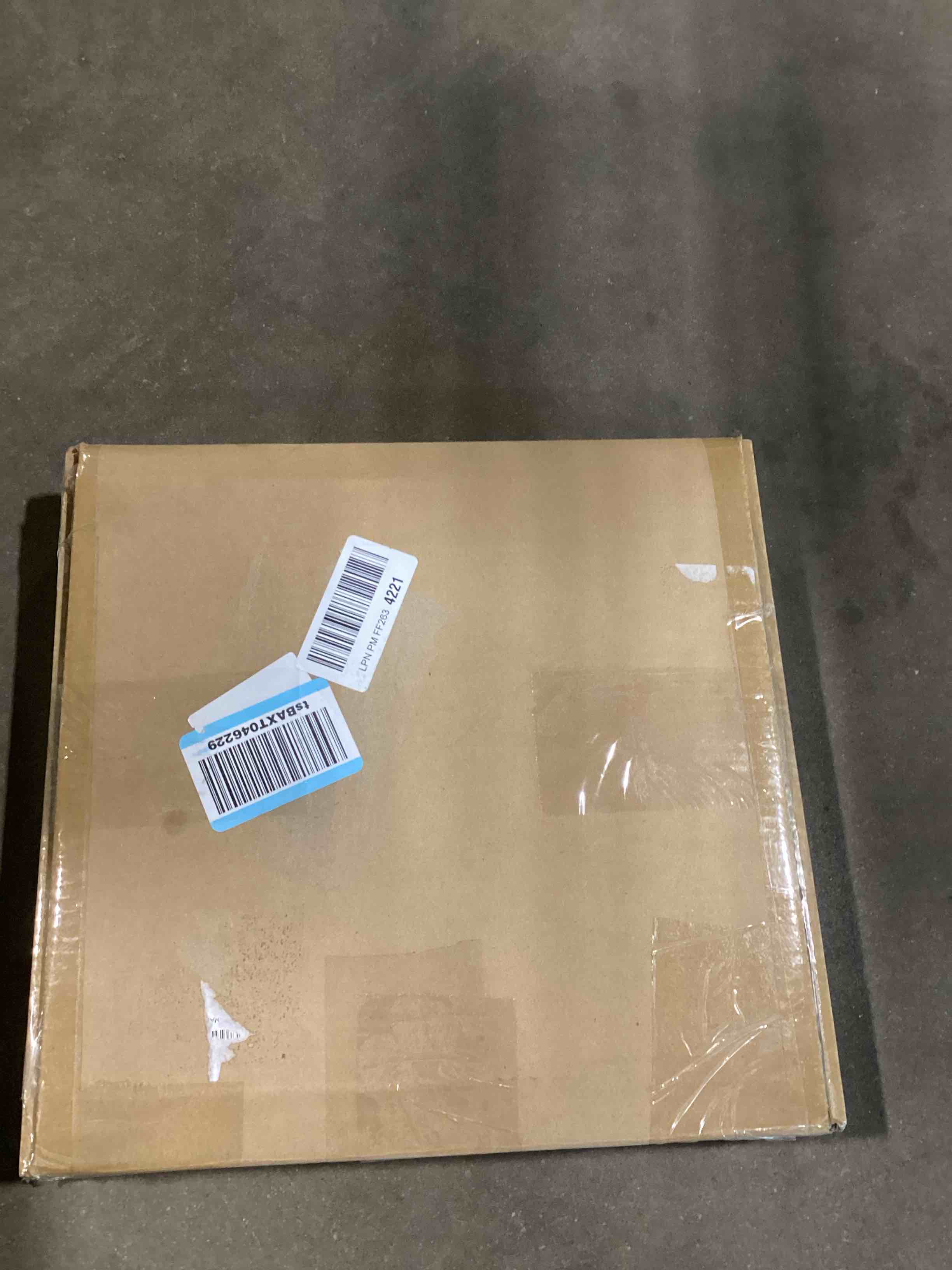 https://s3.amazonaws.com/lotting-images-prod/bidfta/TEA4044310_1778519774379.jpeg