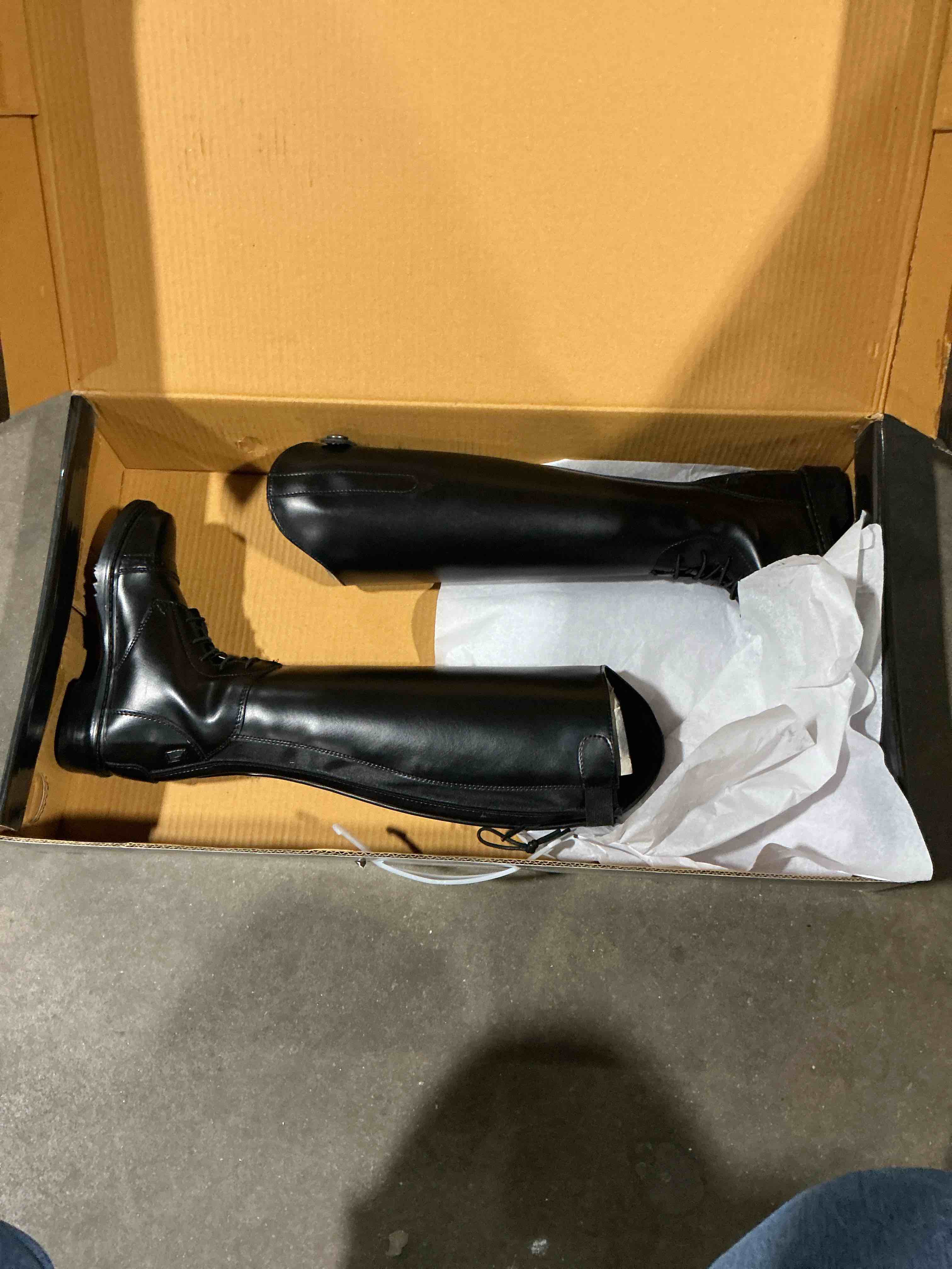 tuffrider kid's starter back zip field boots in synthetic leather 13 wide big kid black