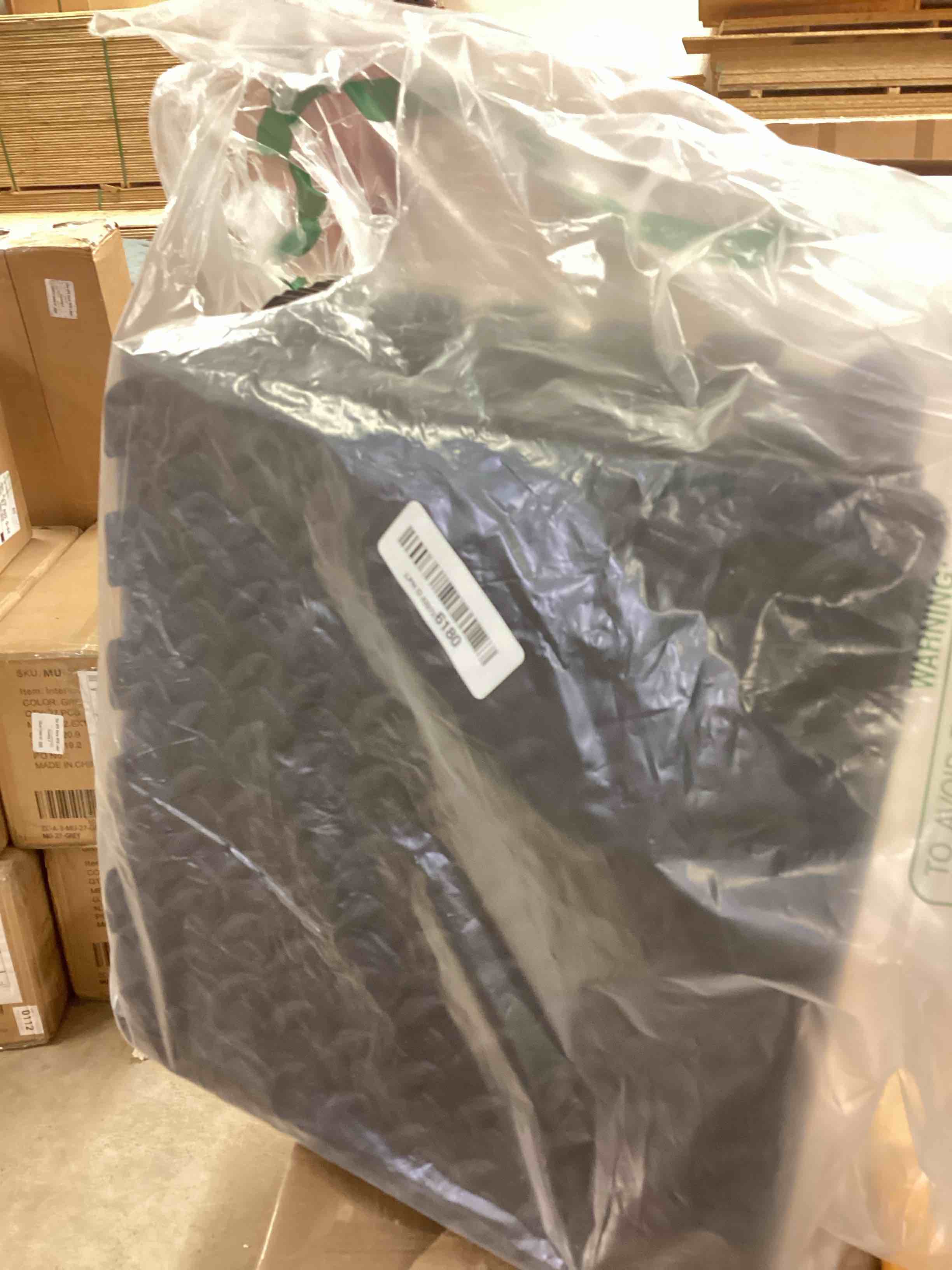 Condition photo showing Good Condition for Kangler 20 pcs Gym Mats Set - EVA Foam Puzzle Floor Mats, High-Density Interlocking Foam Floor Tiles Home Workout Exercise Mats for Play-Room Garage Pool Treadmill Garage Kitchen Flooring