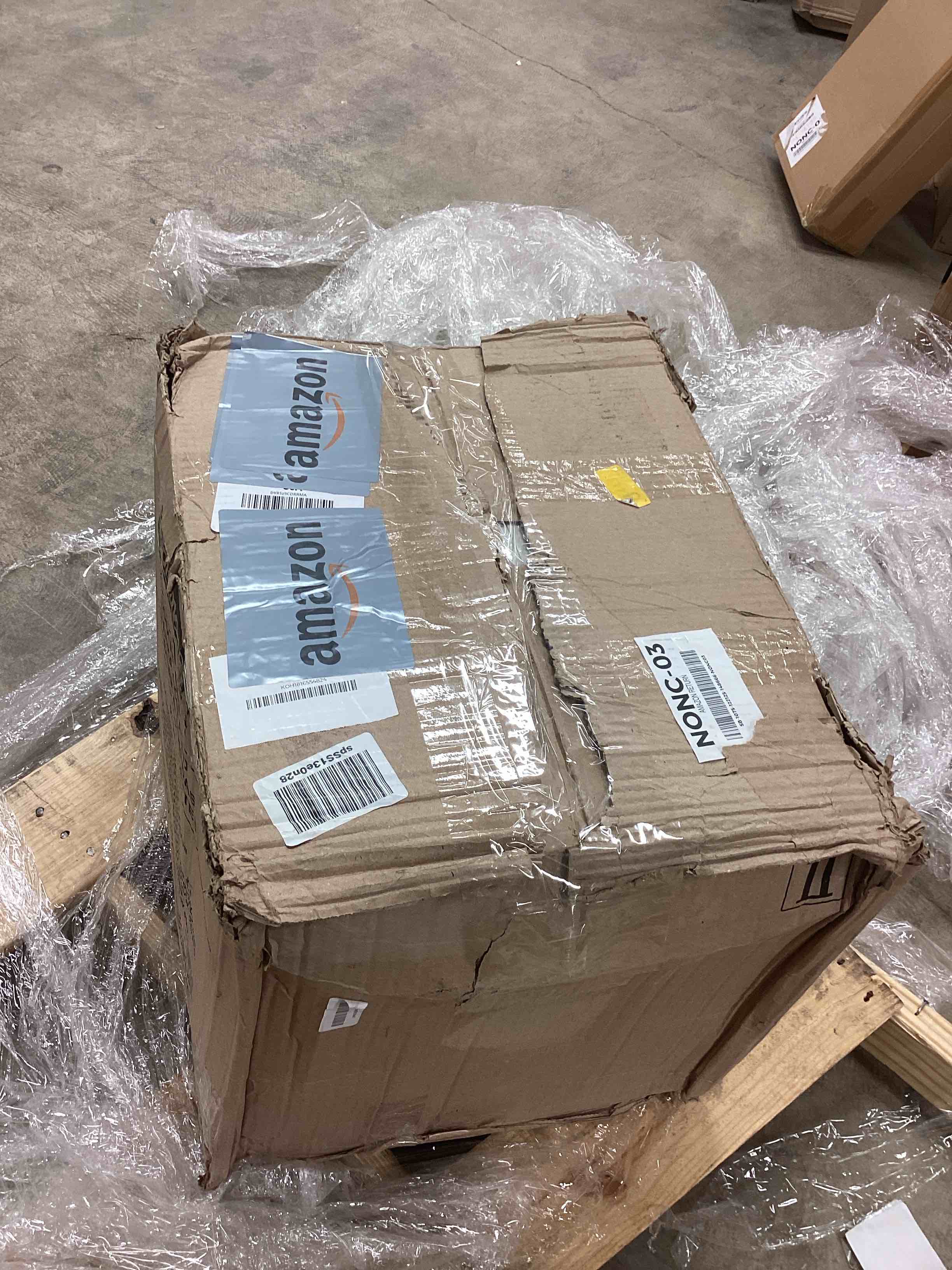 Condition photo showing New/Like New for Coleman Xtreme 50qt Rolling Cooler with Wheels, Extra-Walled Insulation Keeps Ice up to 5 Days, Portable Wheeled Hard Chiller Blue Cooler