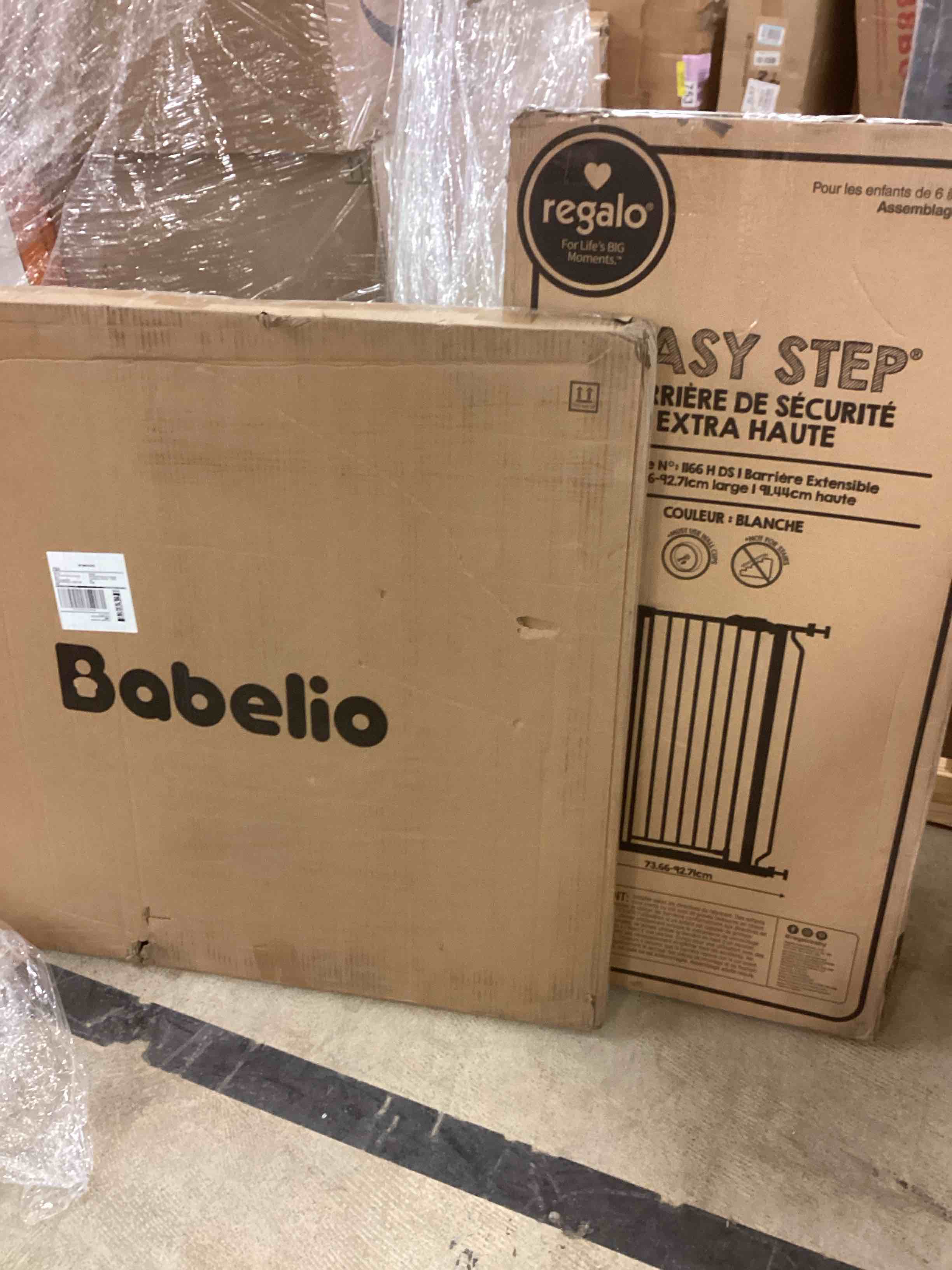 Condition photo showing Good Condition for assorted baby gates 