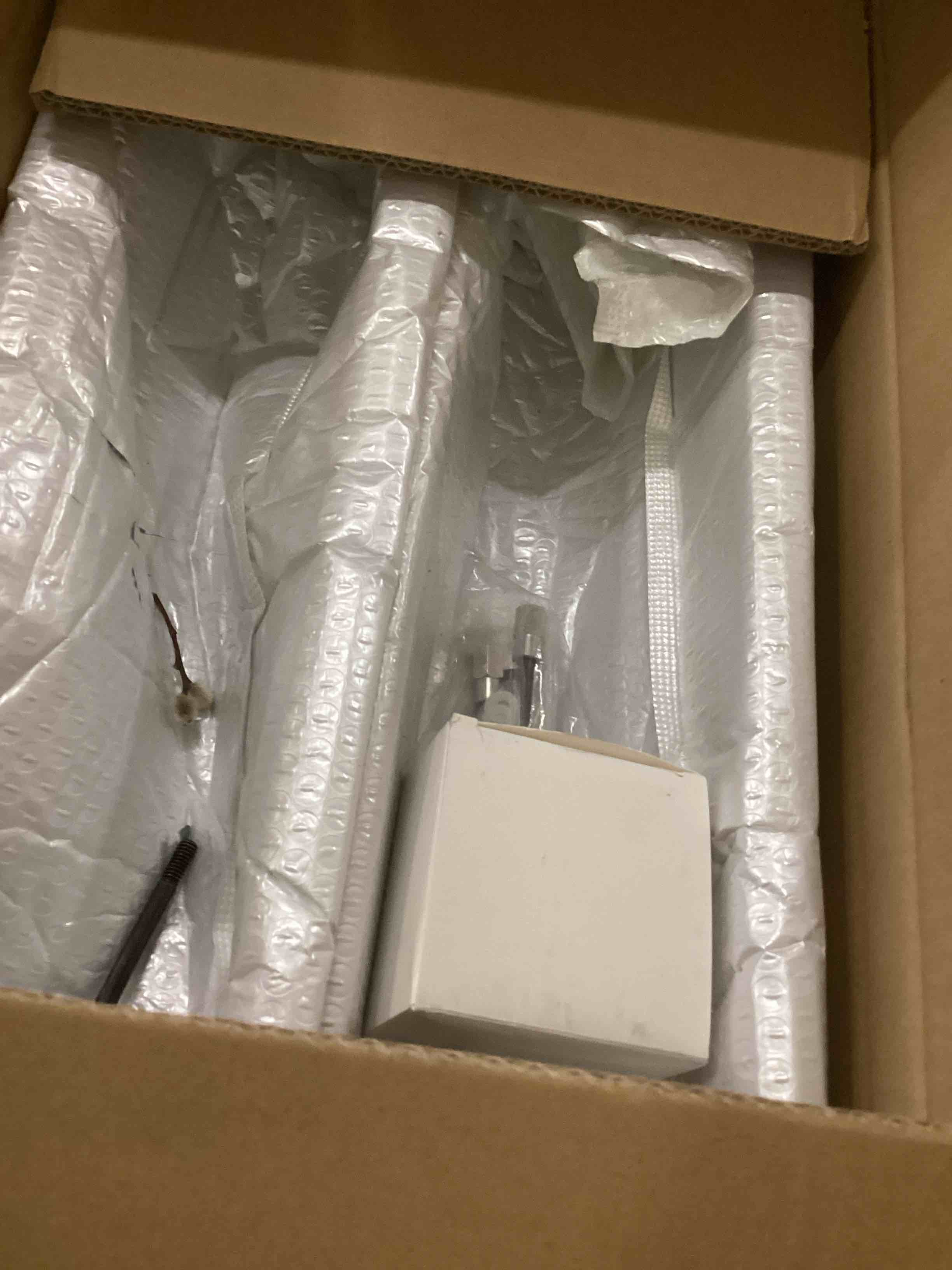 Condition photo showing New/Like New for Aluminum Finned Tall Valve Covers for 1987-up Chevy SBC 305-350 with Center Bolt Heads Polished Valve Covers - Silver