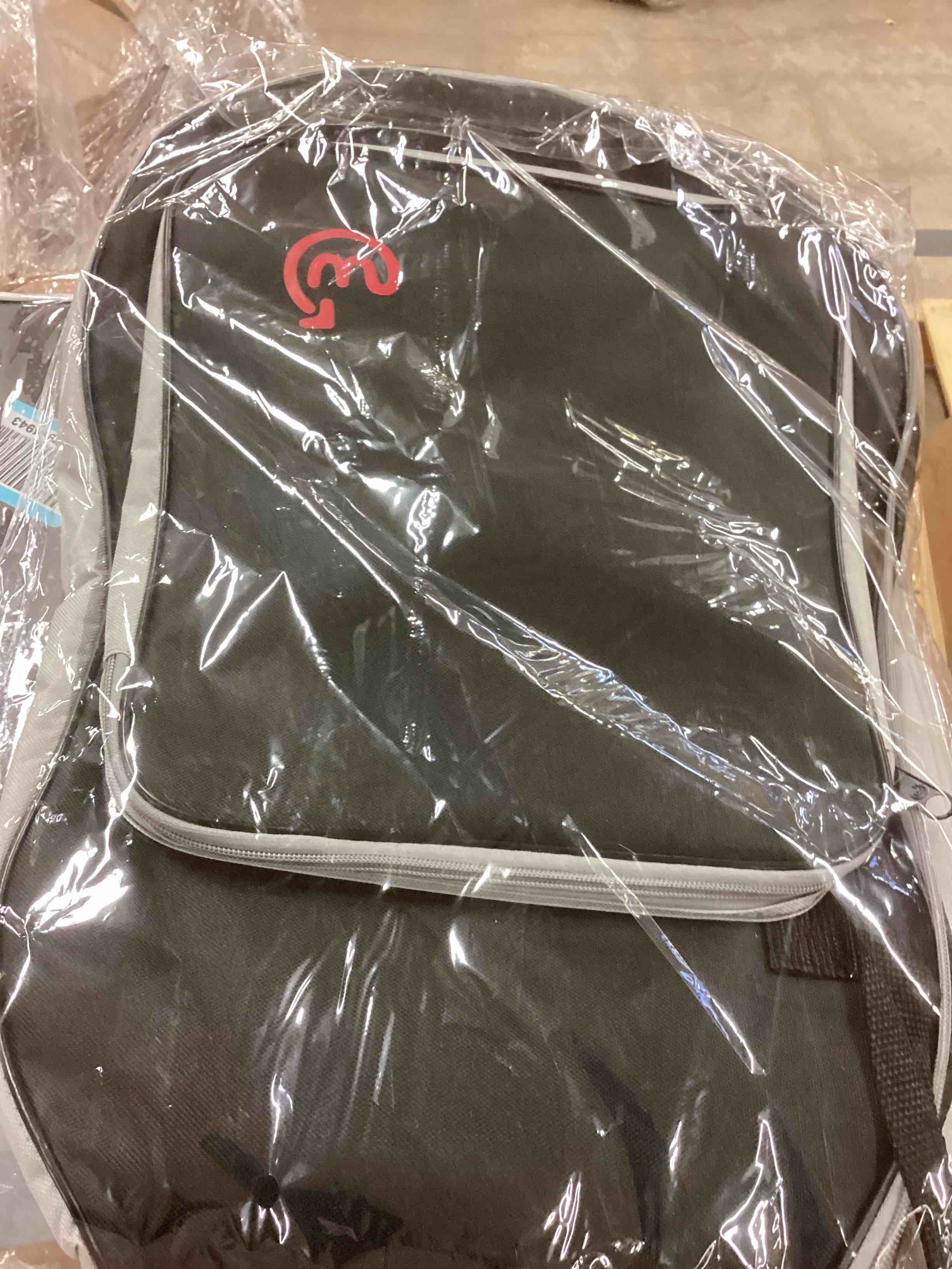 Condition photo showing New/Like New for Wayfinder by Gator Cases Lightweight Electric Guitar Gig Bag with Large Accessory Pocket and Adjustable Backpack Straps; (WF-GB-ELEC)