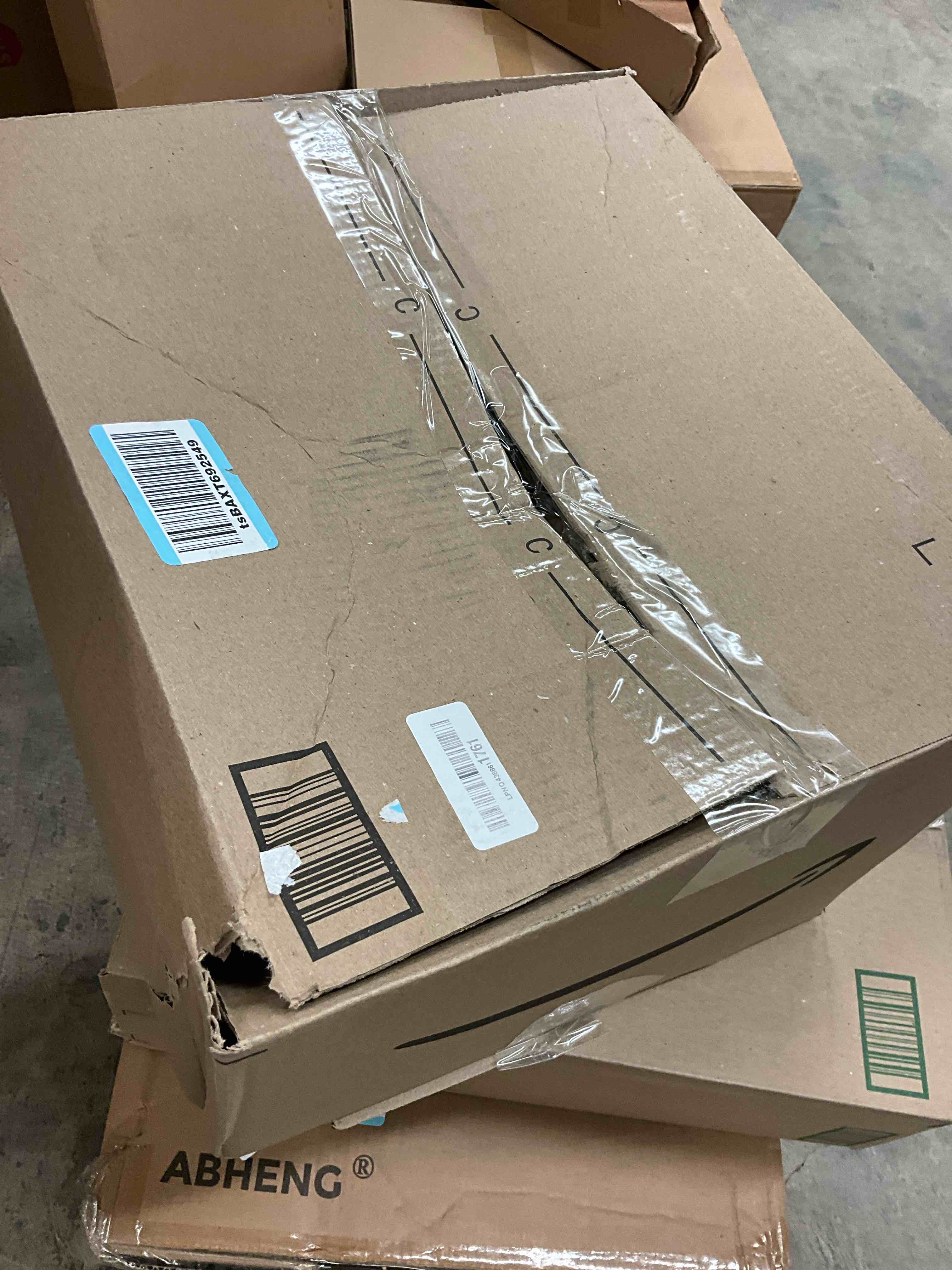 Condition photo showing Good Condition for SARO LIFESTYLE Linen Christmas Tree Skirt – Toscana Collection – Natural with Red Piping – Classic Holiday Farmhouse Décor, 72", Red