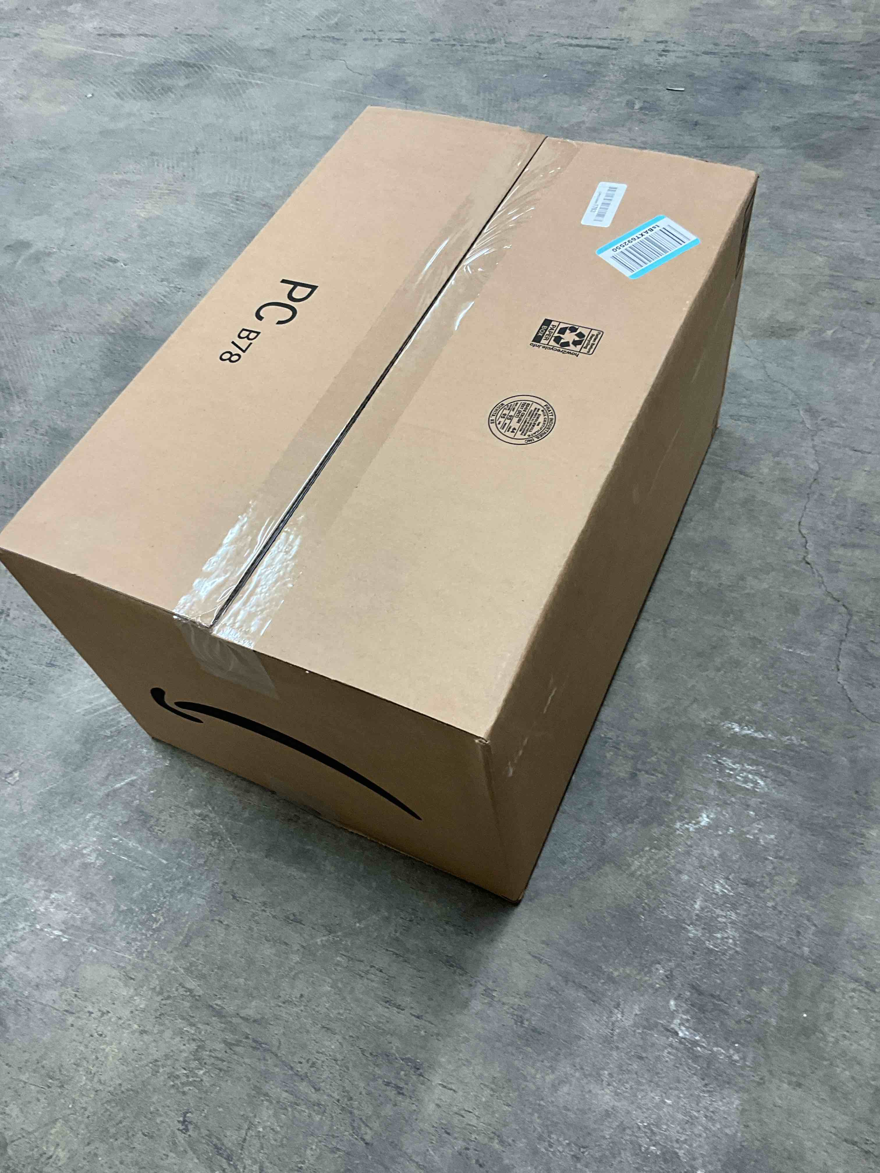 Condition photo showing Good Condition for Extra Large Bamboo Bread Box for Kitchen Countertop, Dual-Layer Breadbox Provides Double the Bread Storage Space, Holds Multiple Loaves, Durable & Beautiful with Frosted Acrylic Panels